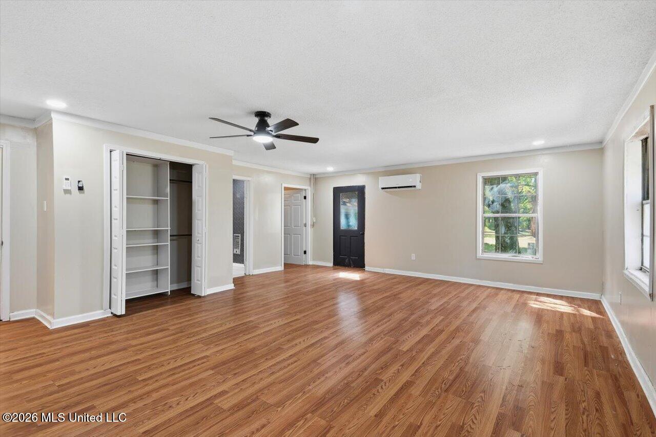 3664 N Liberty Street Property Photo 13