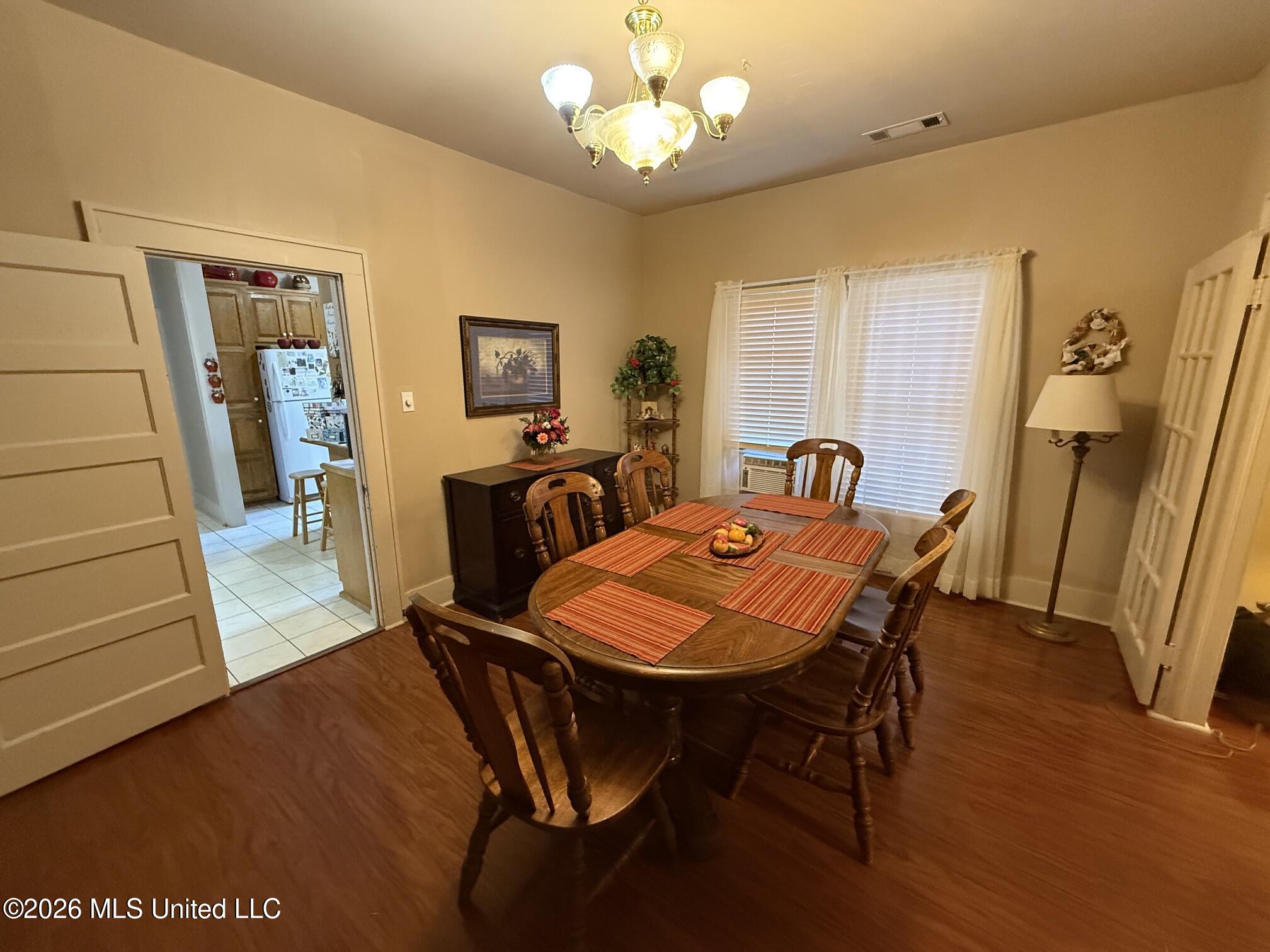 406 B Street Property Photo 8