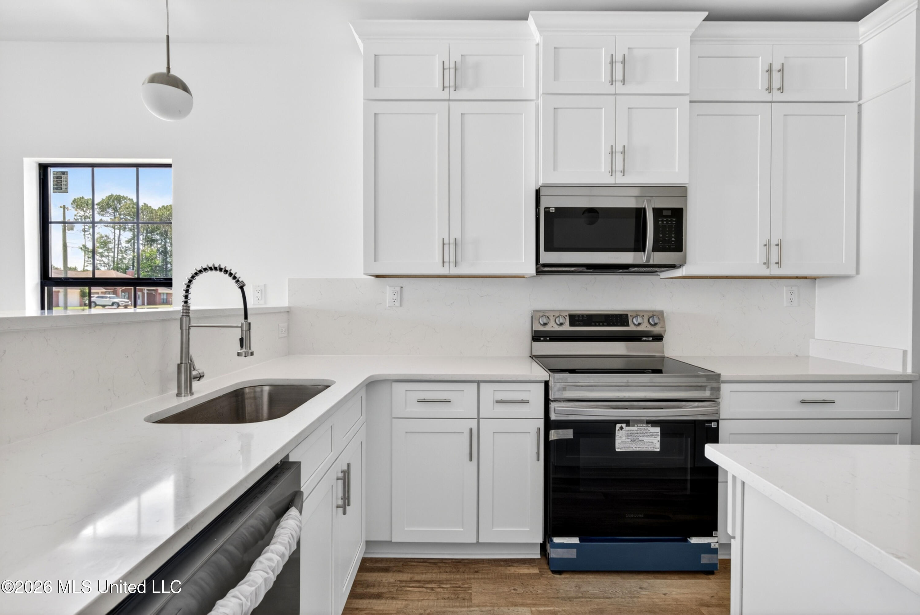 1913 Barracuda Drive Property Photo 10