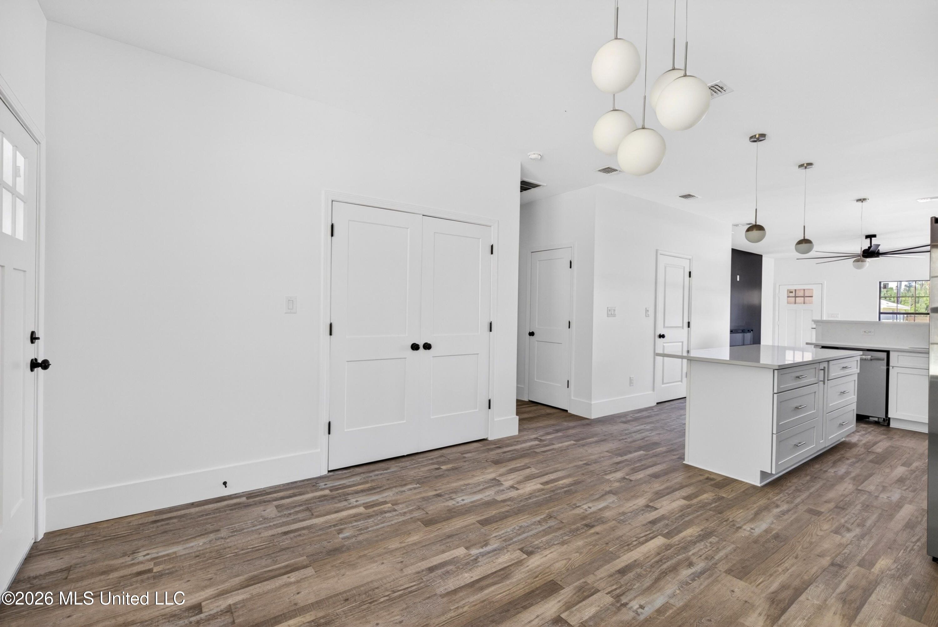 1913 Barracuda Drive Property Photo 12