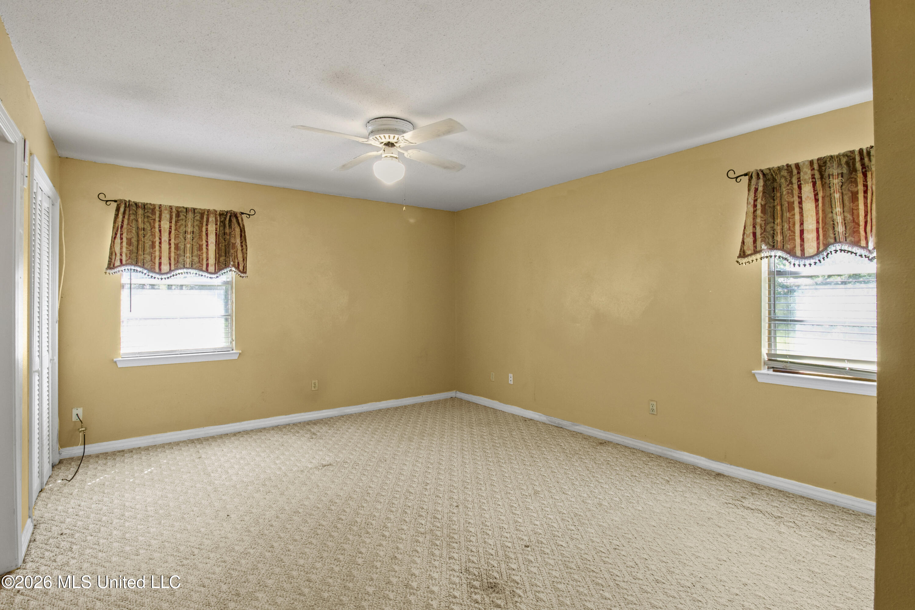 2401 Vence Court Property Photo 14