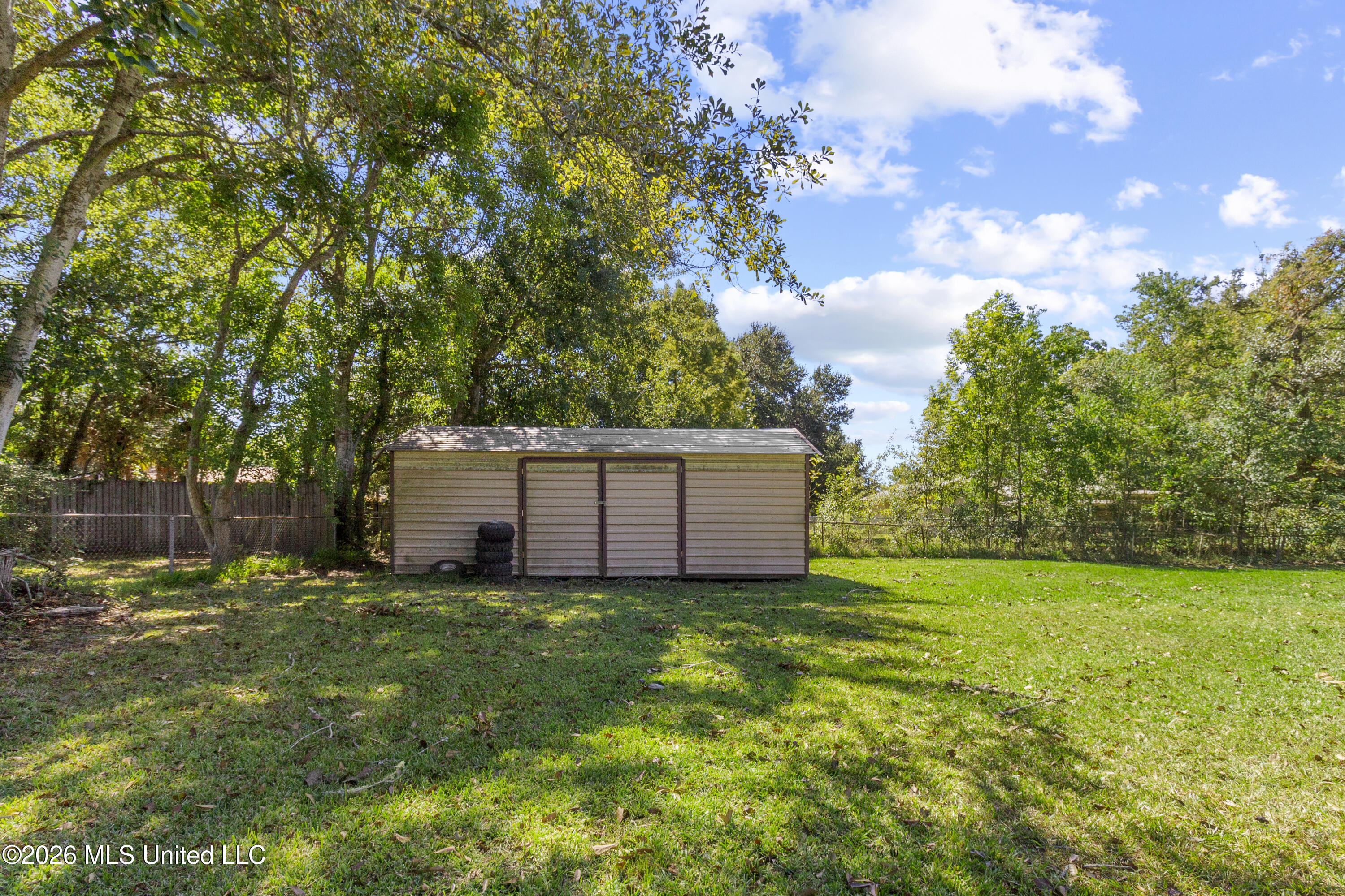 2401 Vence Court Property Photo 20