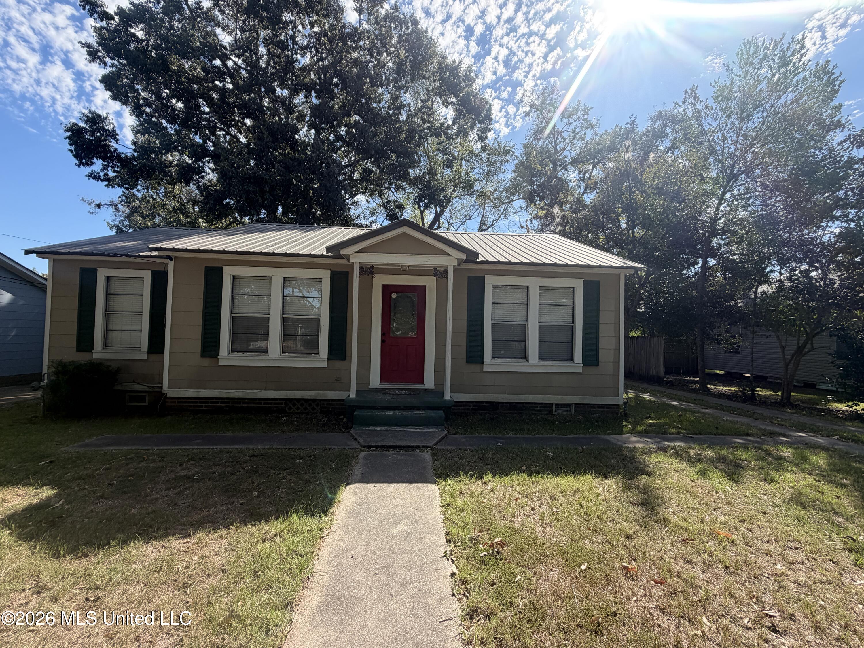 103 Camellia Drive Property Photo 2
