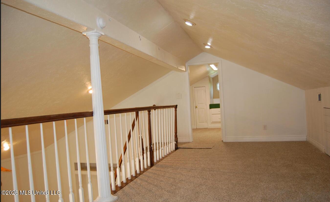 1106 Resca De La Palma Street Property Photo 5