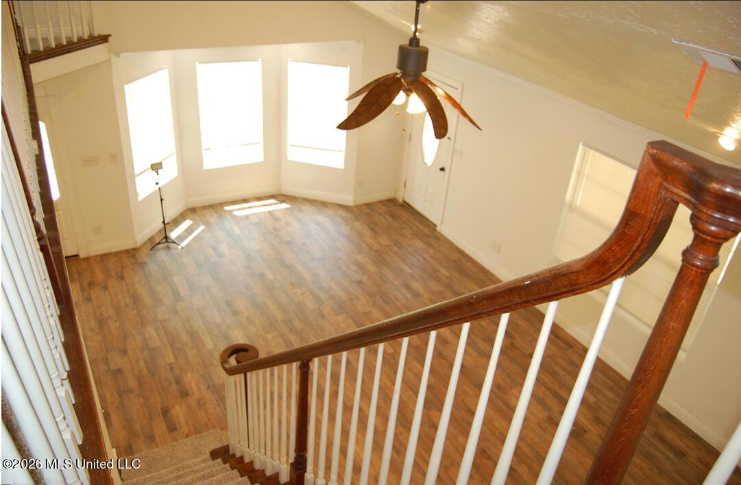 1106 Resca De La Palma Street Property Photo 9