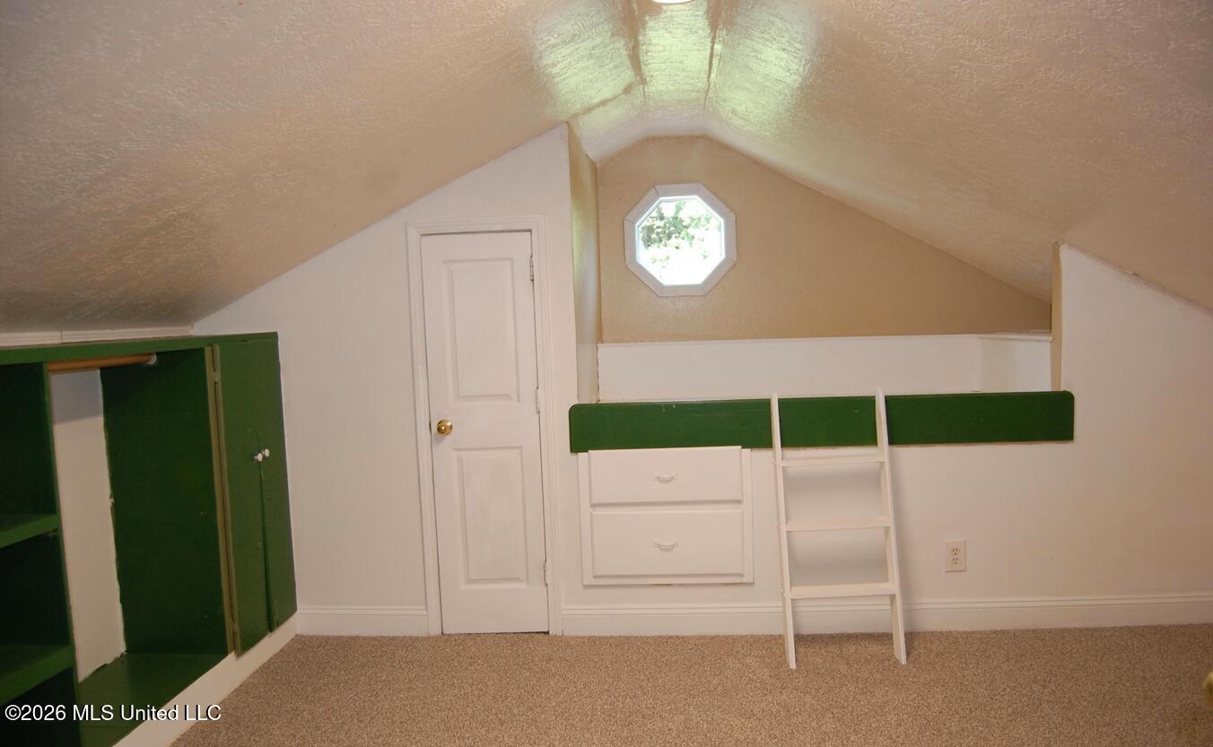 1106 Resca De La Palma Street Property Photo 10