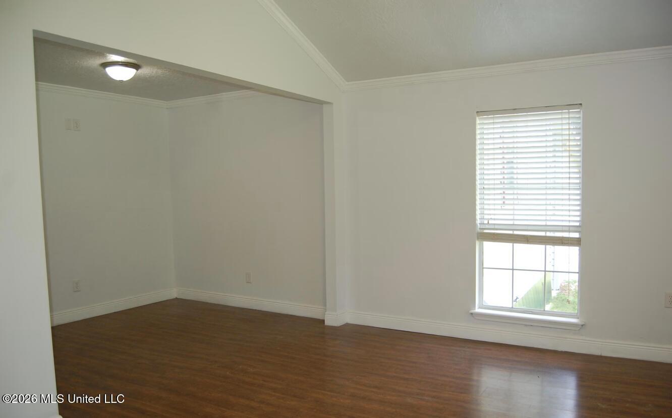 1106 Resca De La Palma Street Property Photo 15
