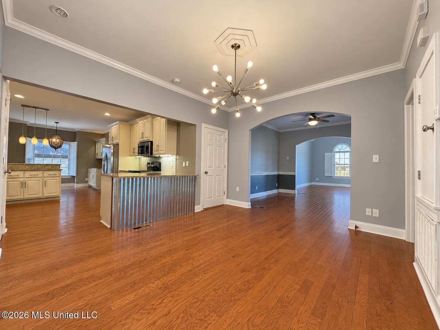 3007 Village Drive Property Photo 10