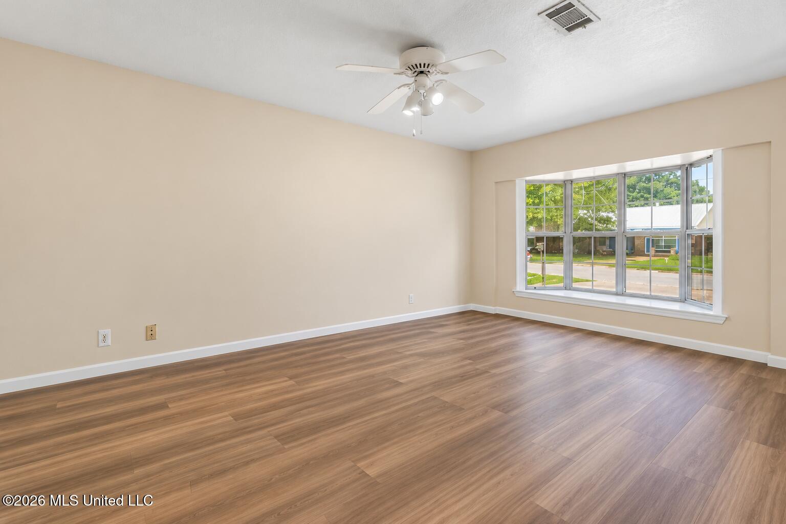 7516 Madison Drive Property Photo 9