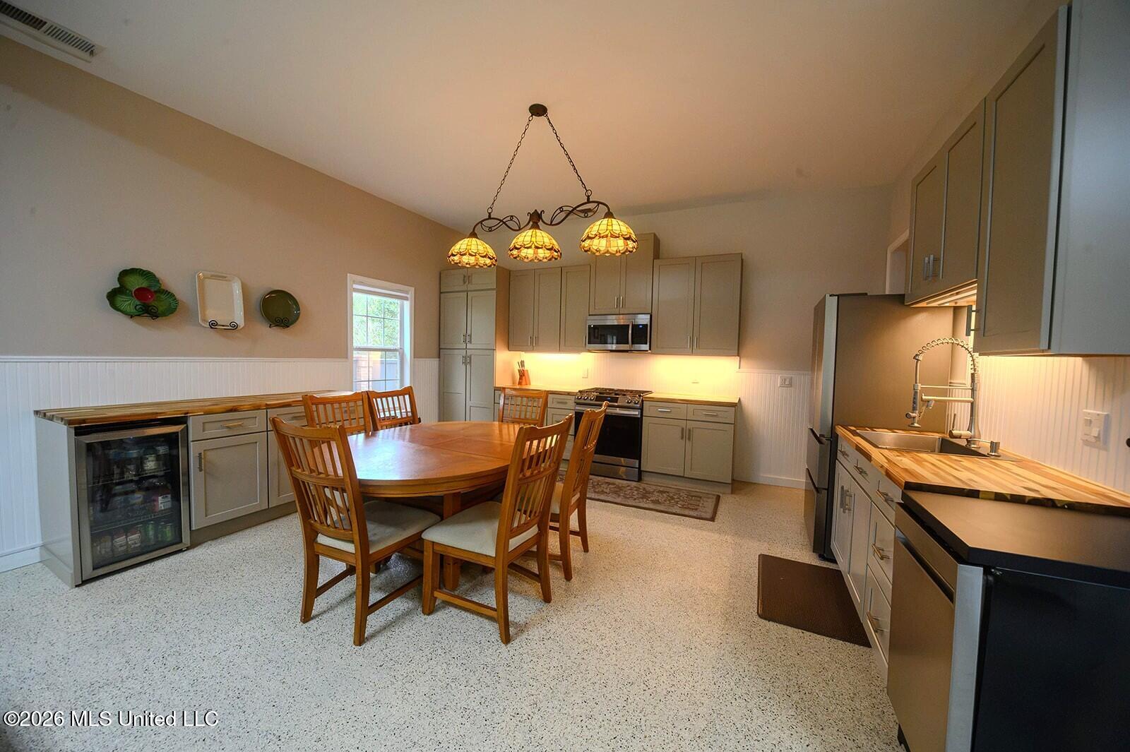 6175 Autumn Oaks Drive Property Photo 45