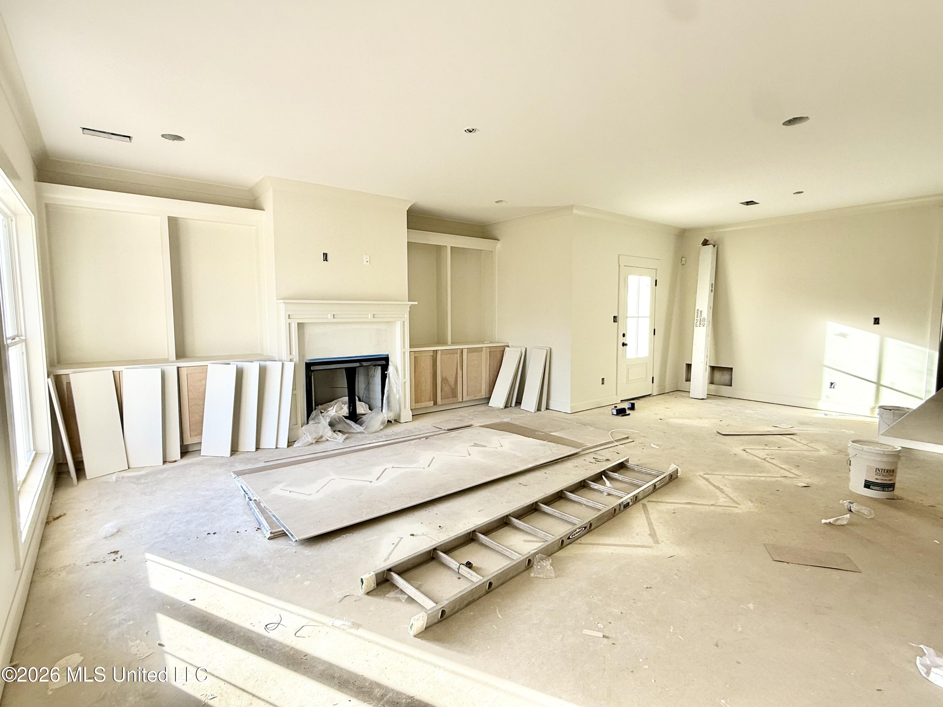 2480 Saint Charles Cove Property Photo 2