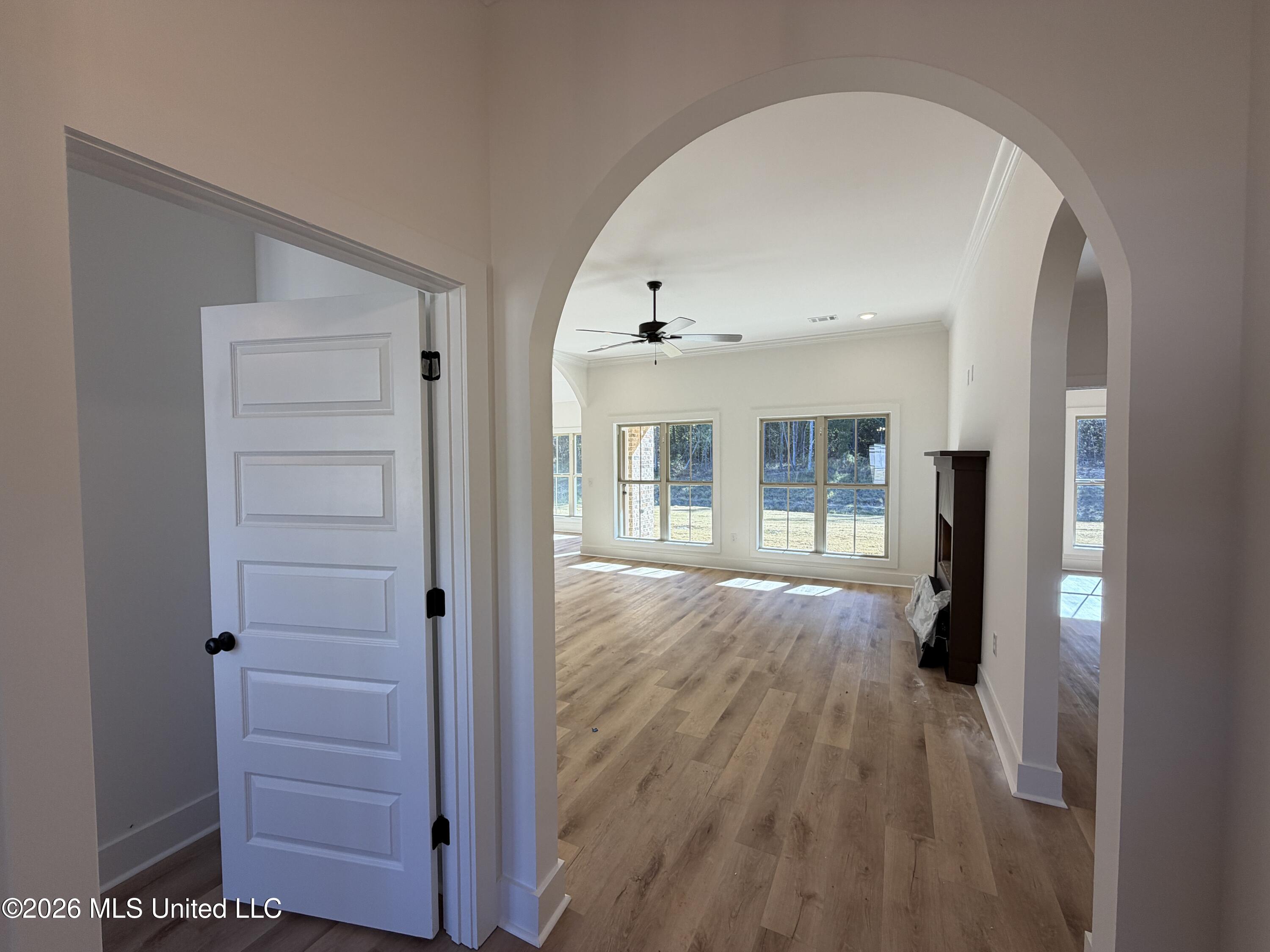 221 Anderson Oaks Drive Property Photo 3