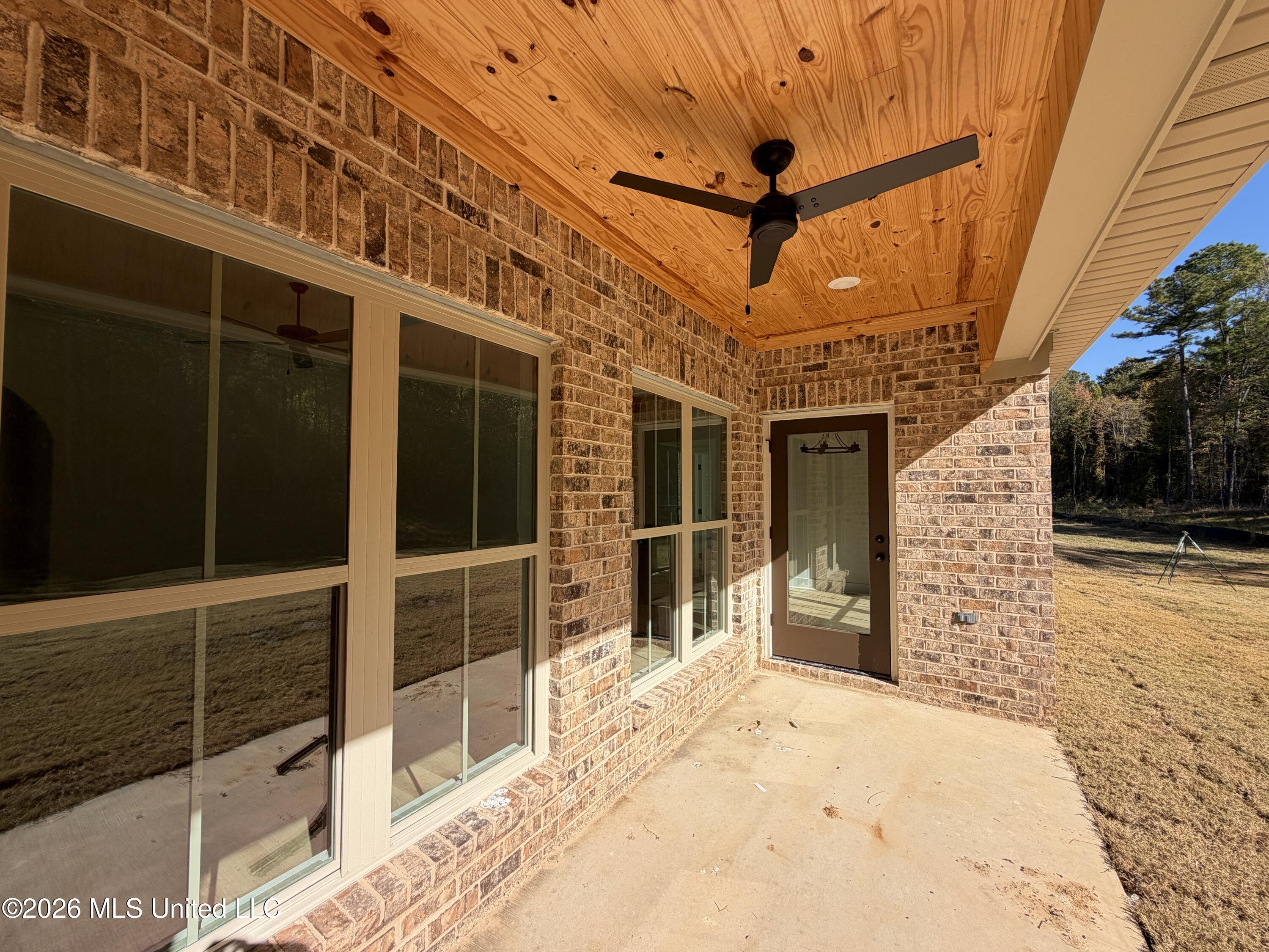 221 Anderson Oaks Drive Property Photo 34