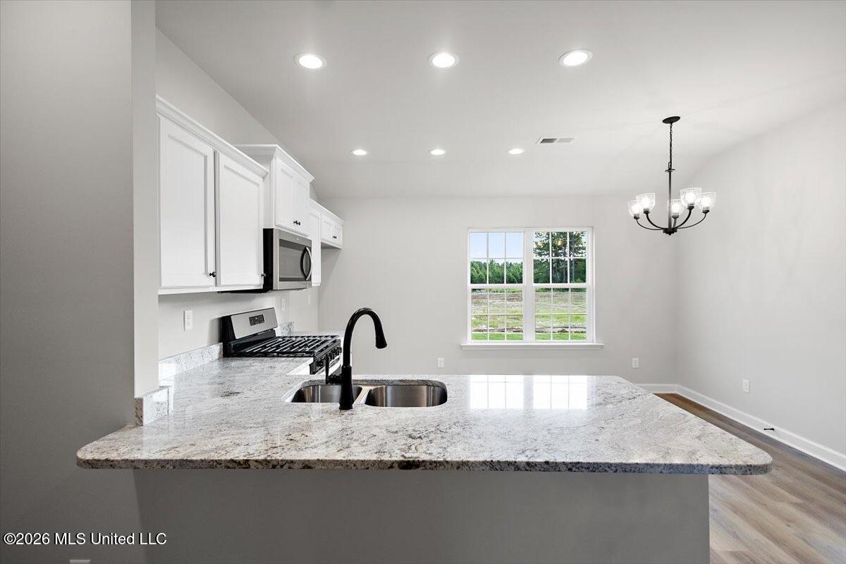 13809 Lucy Drive Property Photo 8