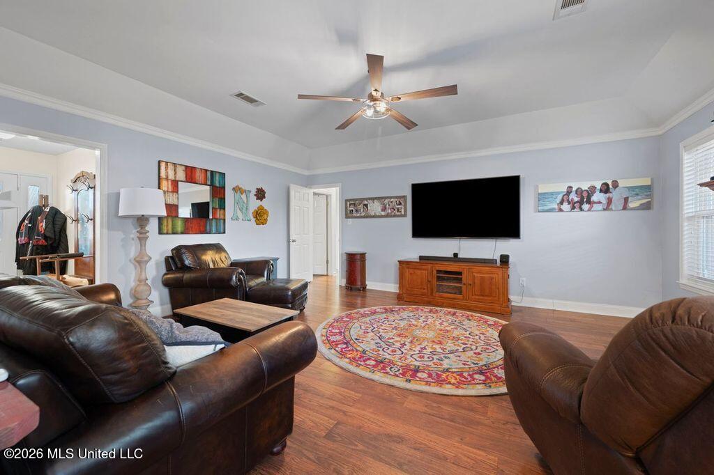 7427 Ivywood Lane Property Photo 6