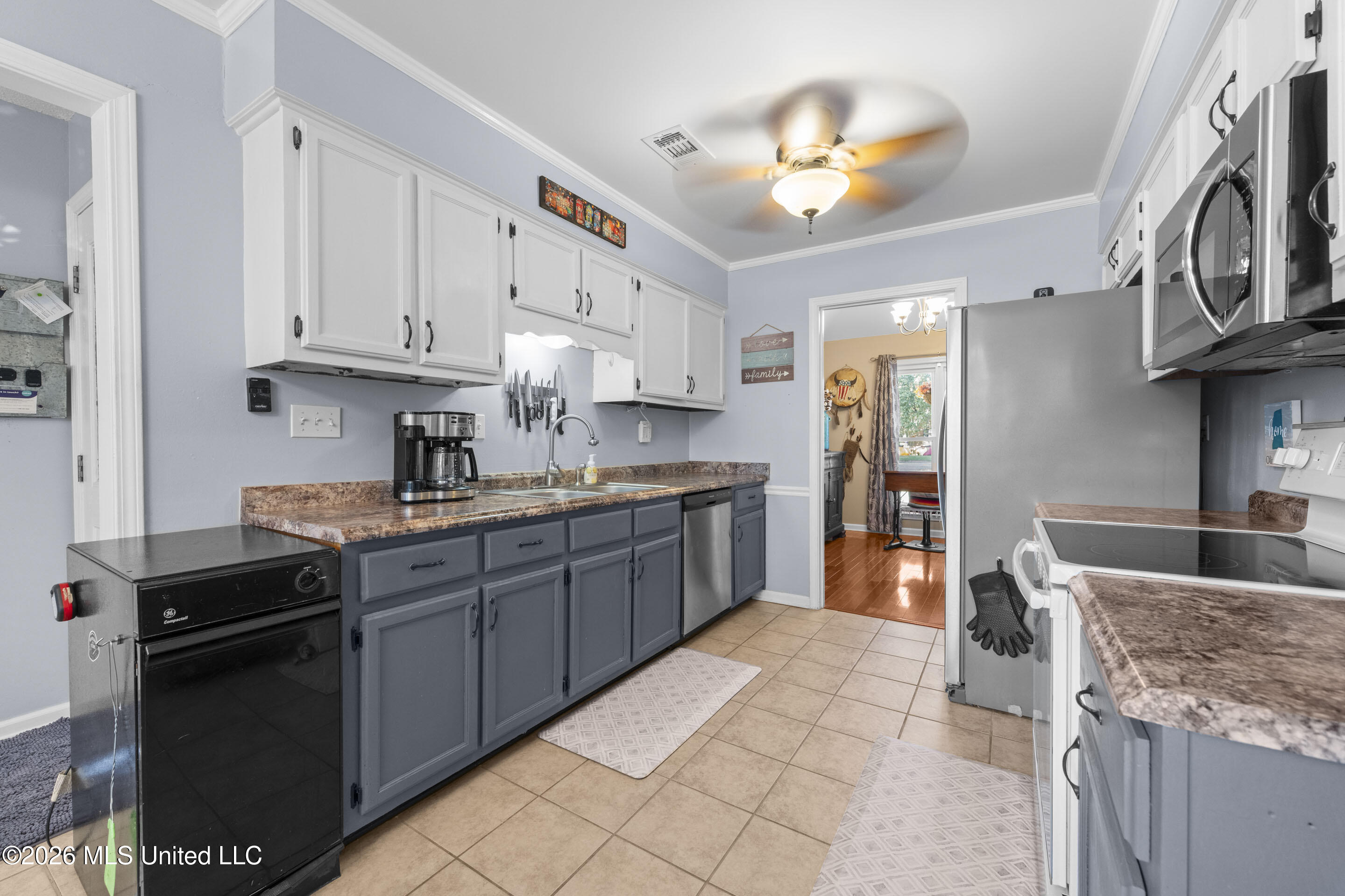 7427 Ivywood Lane Property Photo 8