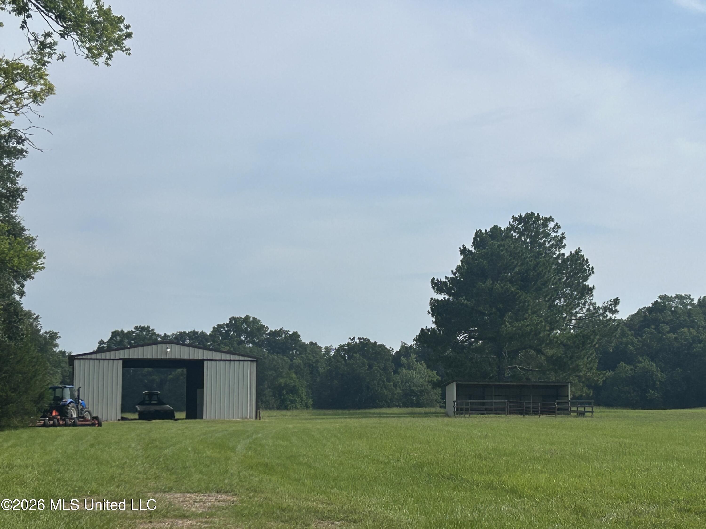 1 Green Acres Drive Property Photo 18