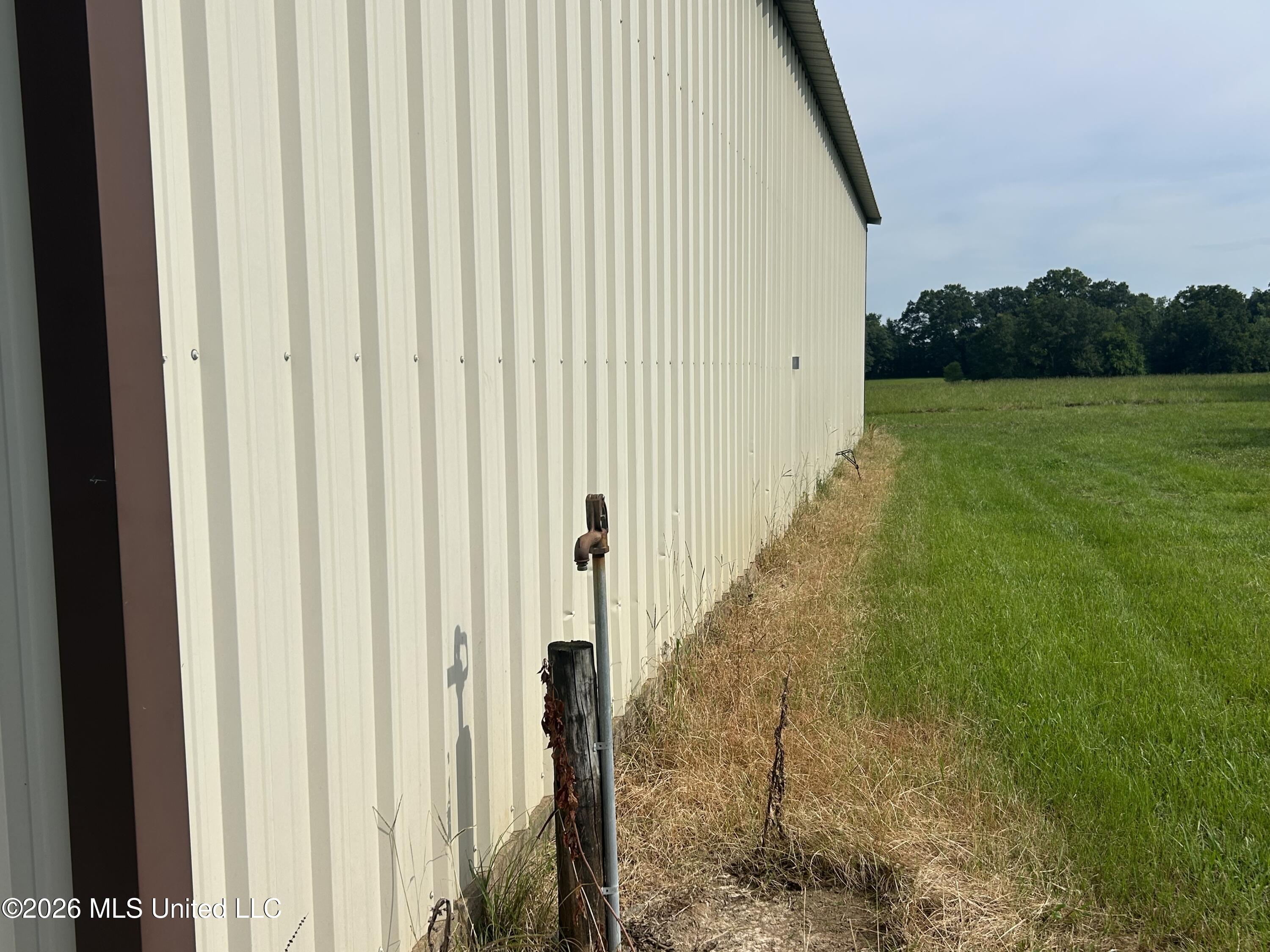 1 Green Acres Drive Property Photo 21