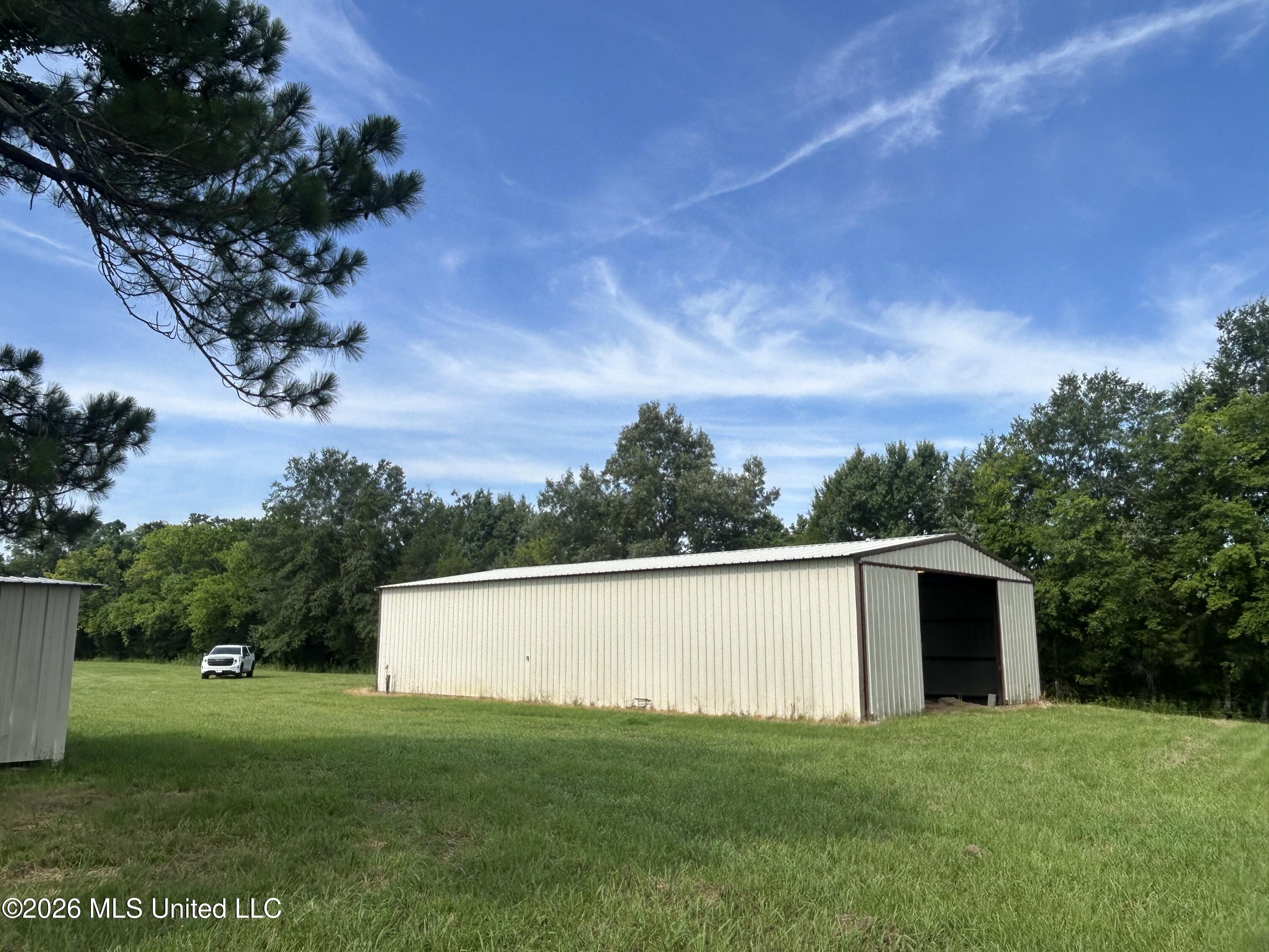 1 Green Acres Drive Property Photo 35