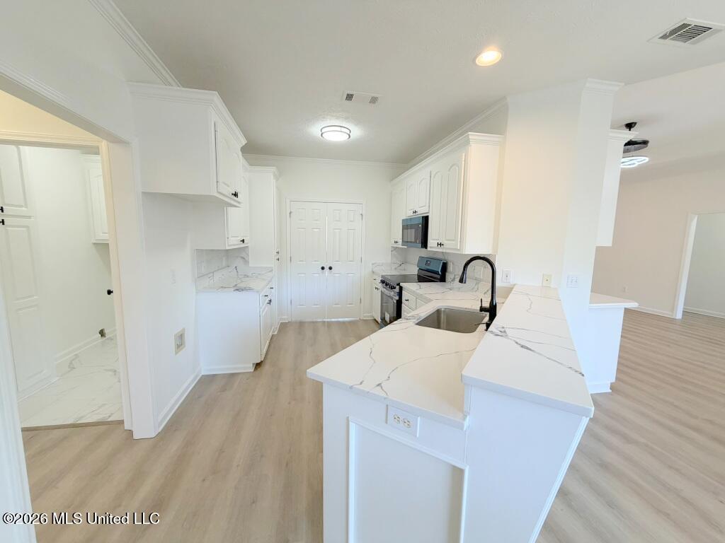 356 Pinewood Lane Property Photo 6