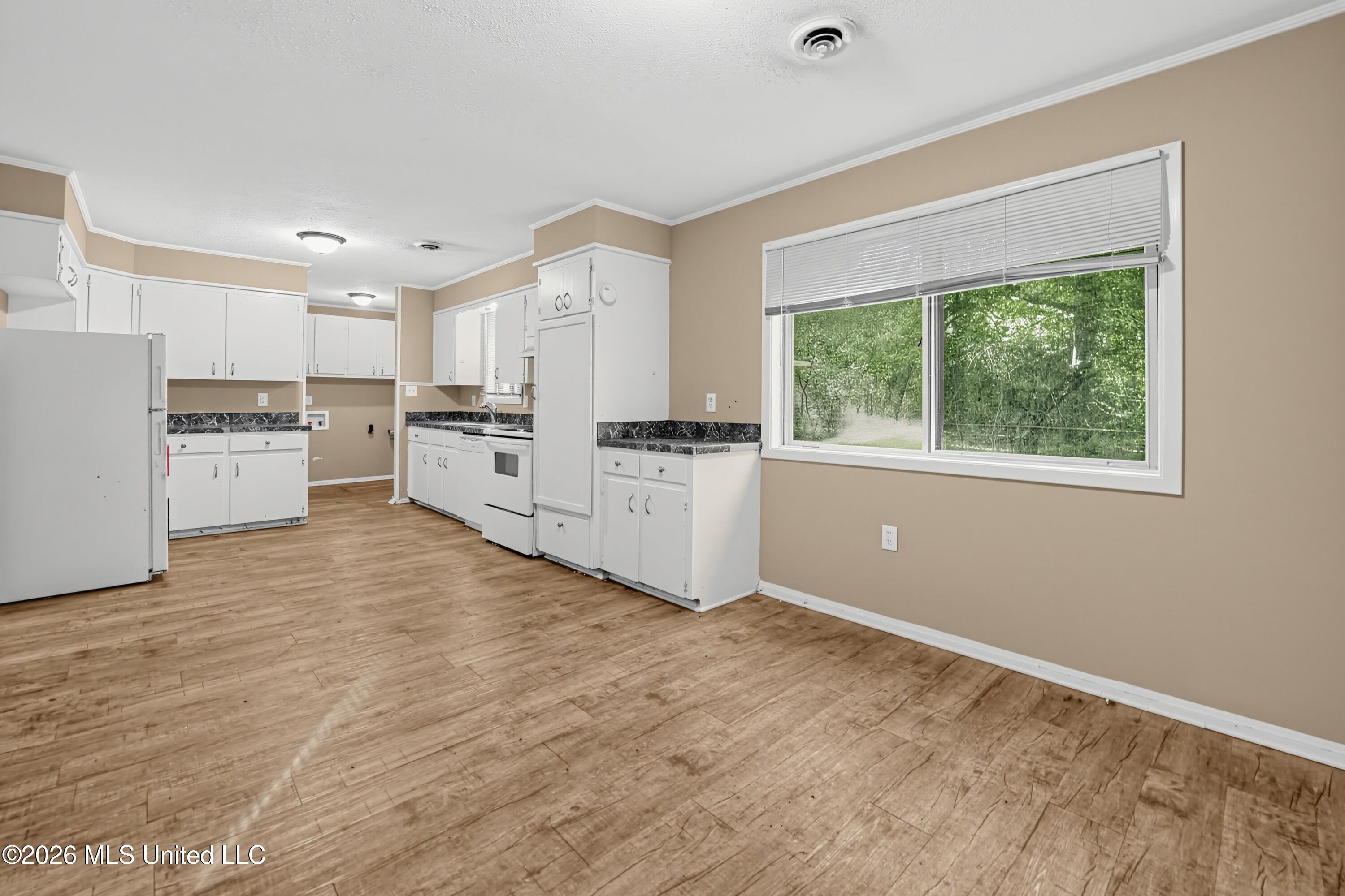 305 Sun Drive Property Photo 15