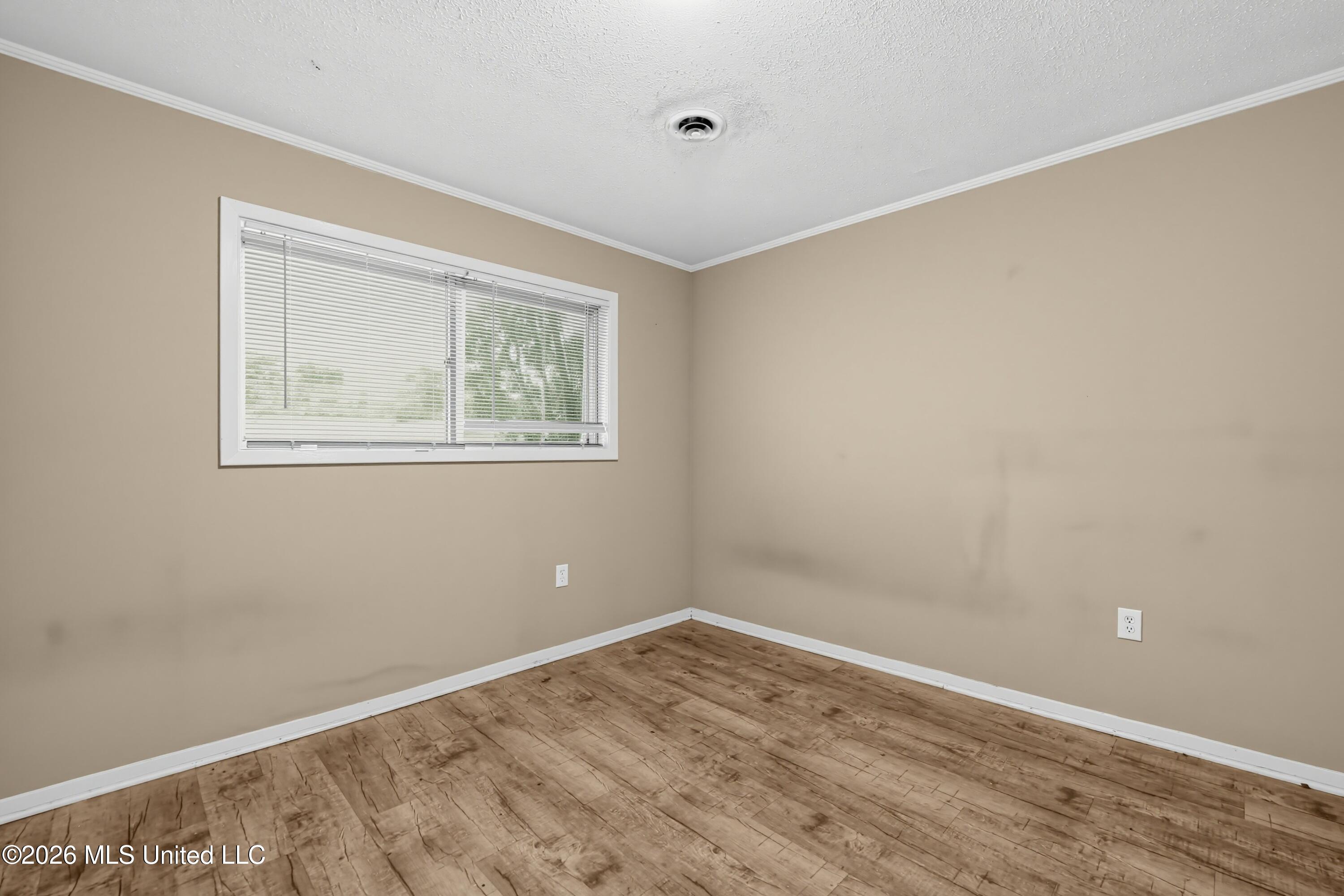 305 Sun Drive Property Photo 28