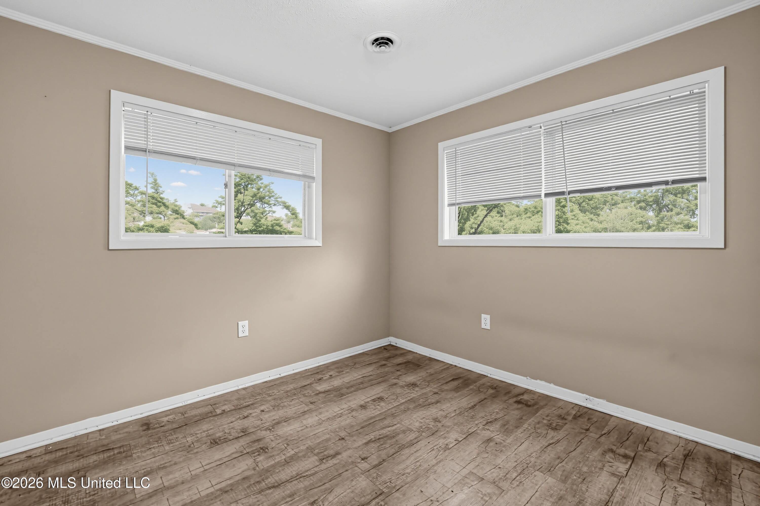 305 Sun Drive Property Photo 32