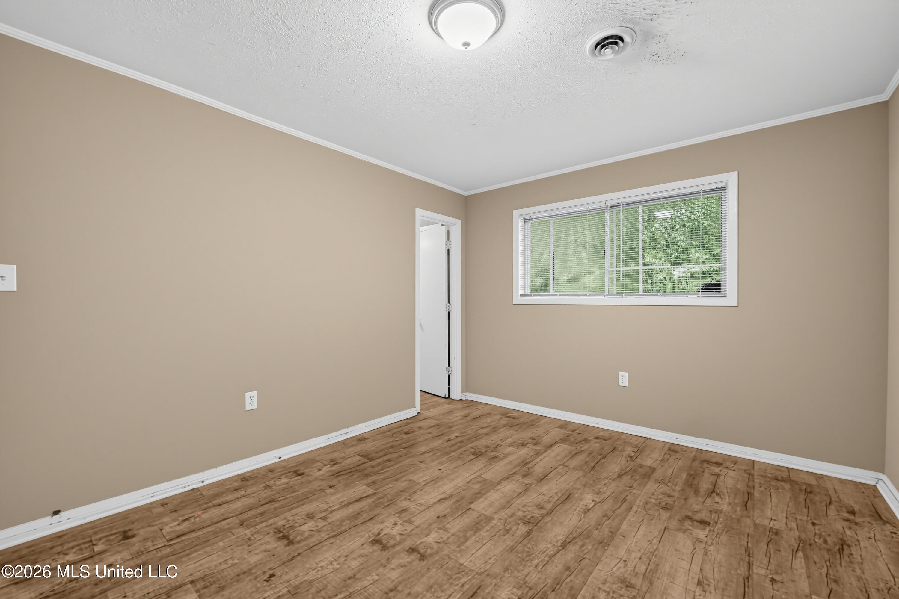 305 Sun Drive Property Photo 33