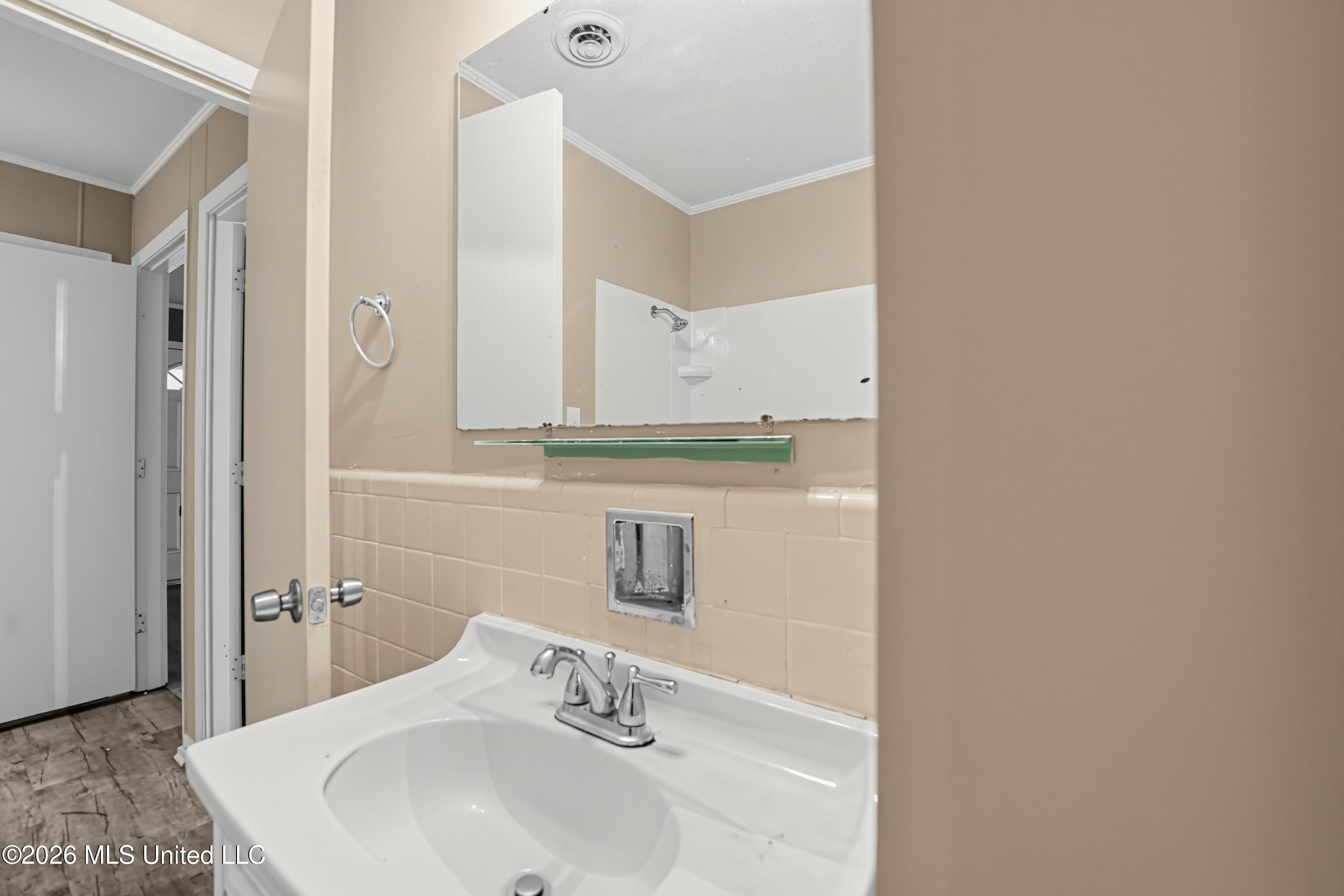 305 Sun Drive Property Photo 39