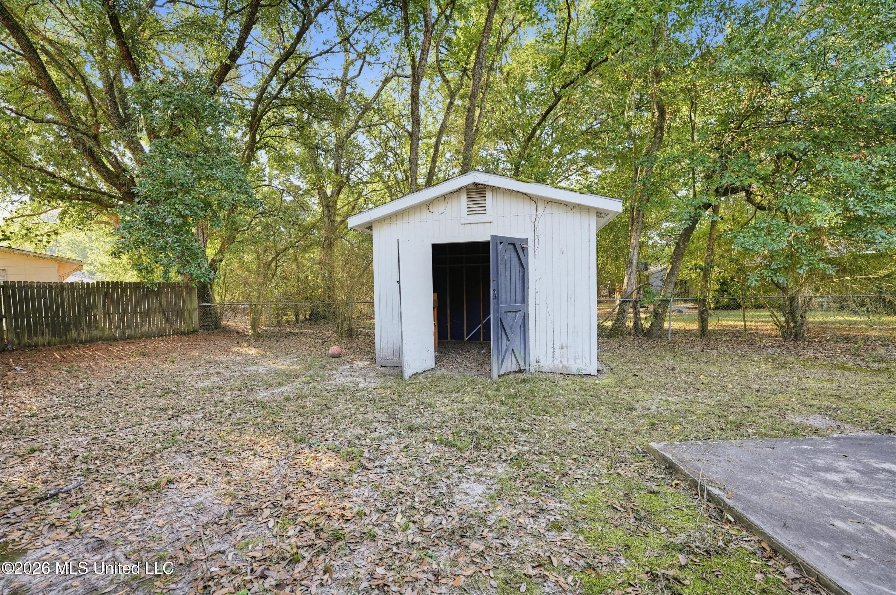 305 Sun Drive Property Photo 44