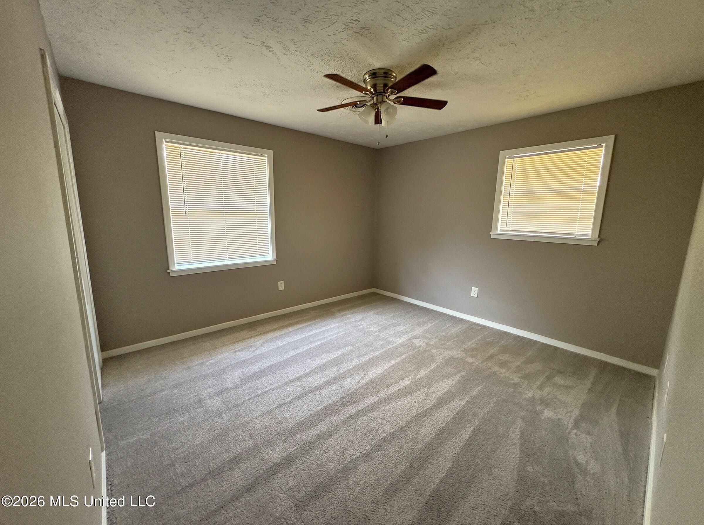 106 Beaumont Circle Property Photo 5
