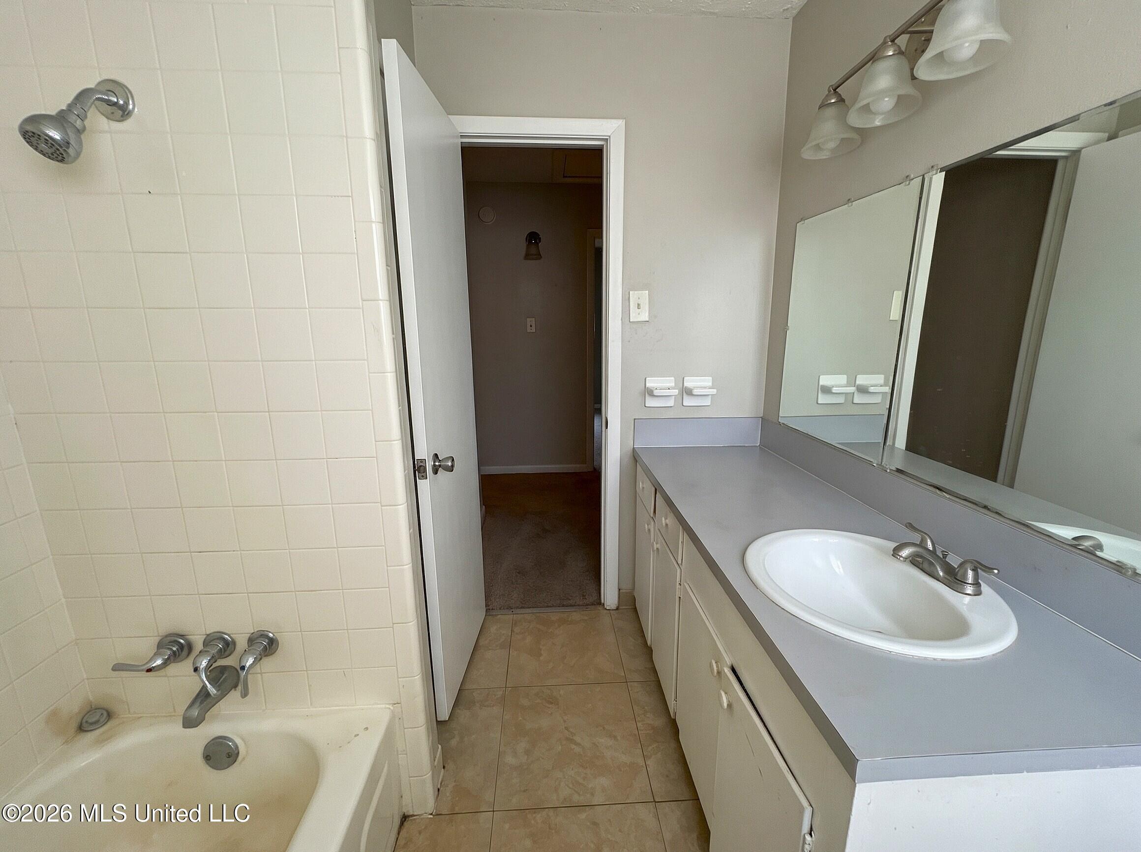 106 Beaumont Circle Property Photo 9