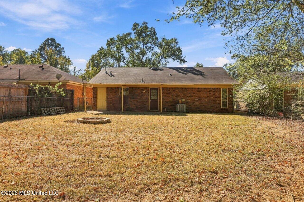 748 Sandy Lane Property Photo 21
