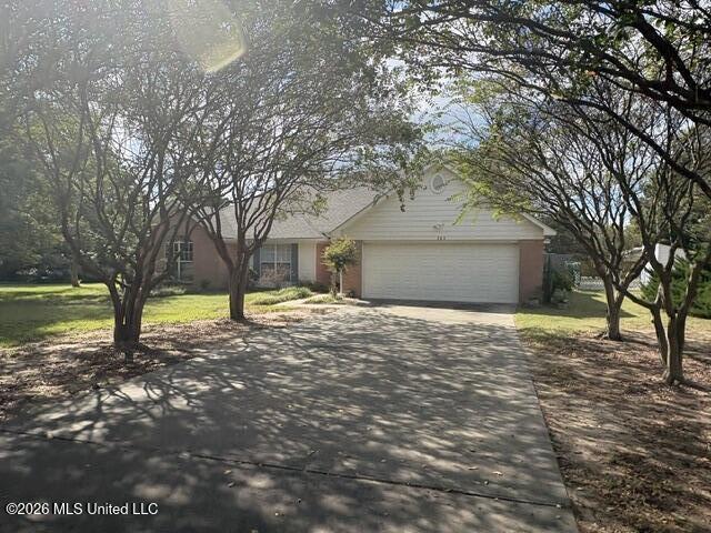 203 Shaw Cove Property Photo 2