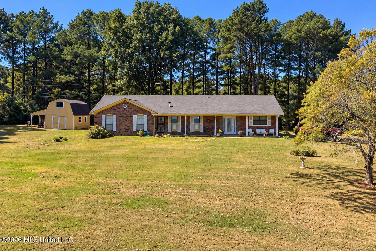 2402 S Highway 309 Property Photo 1