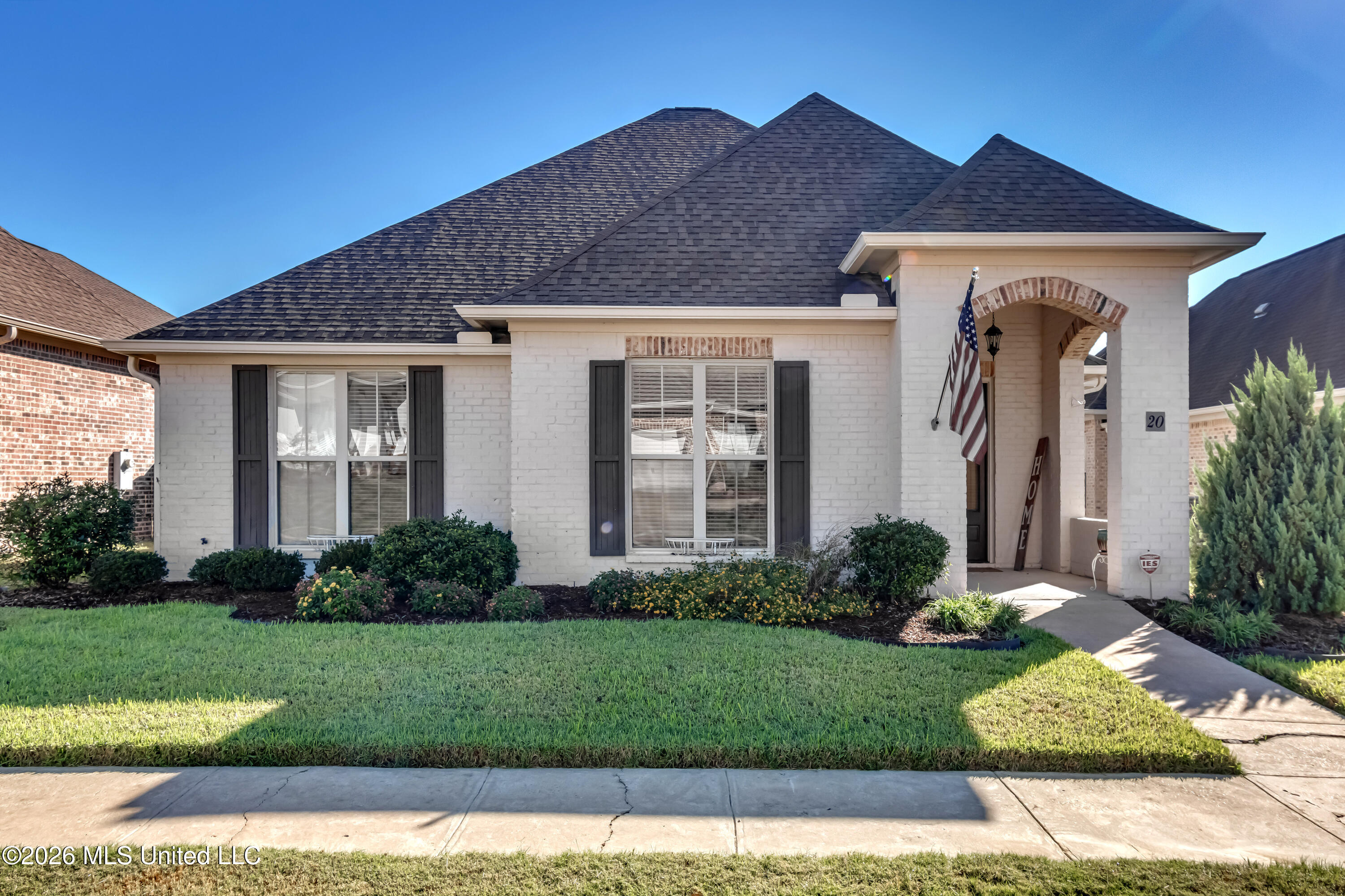 20 Enclave Circle Property Photo 1