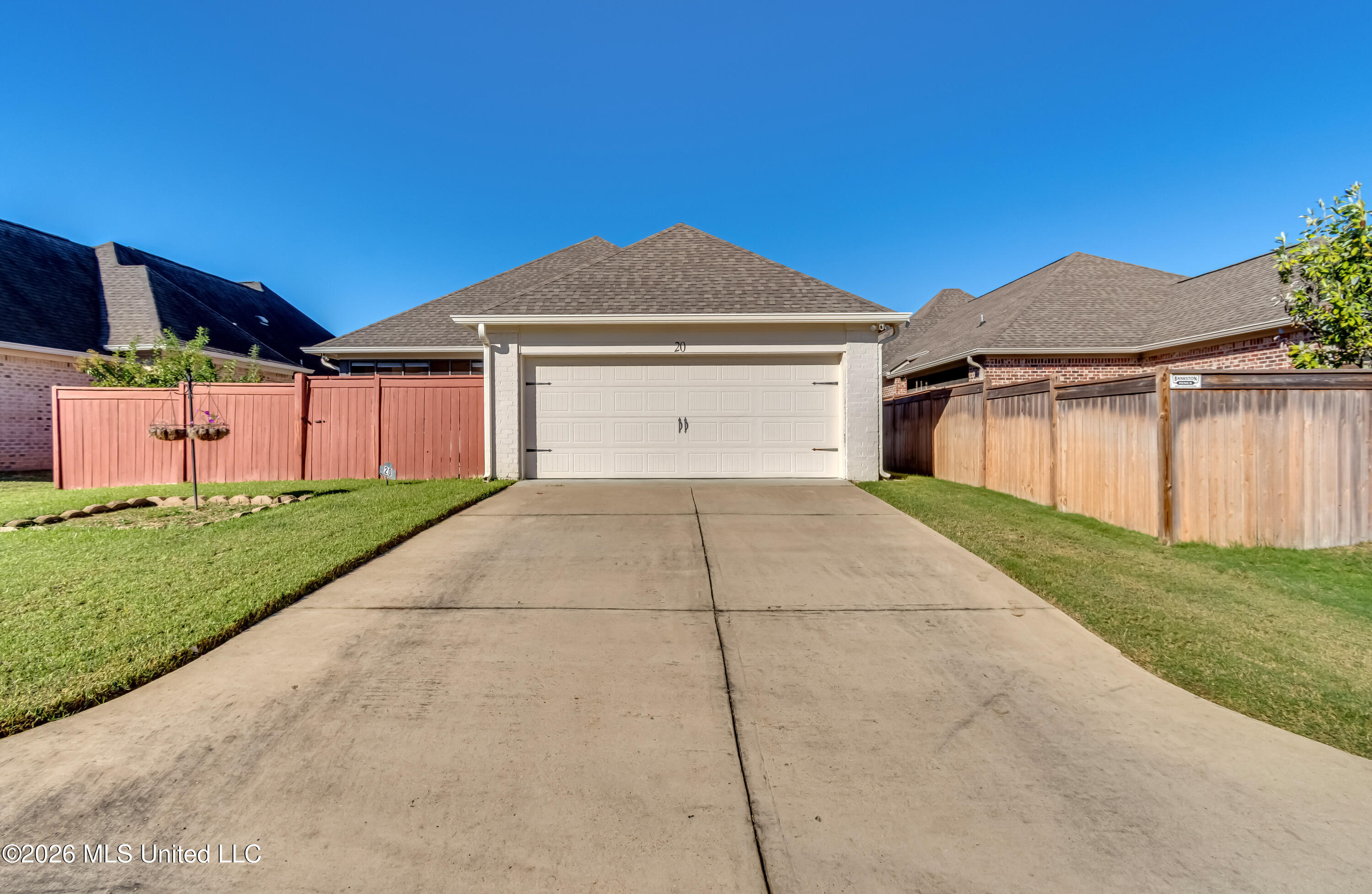 20 Enclave Circle Property Photo 4
