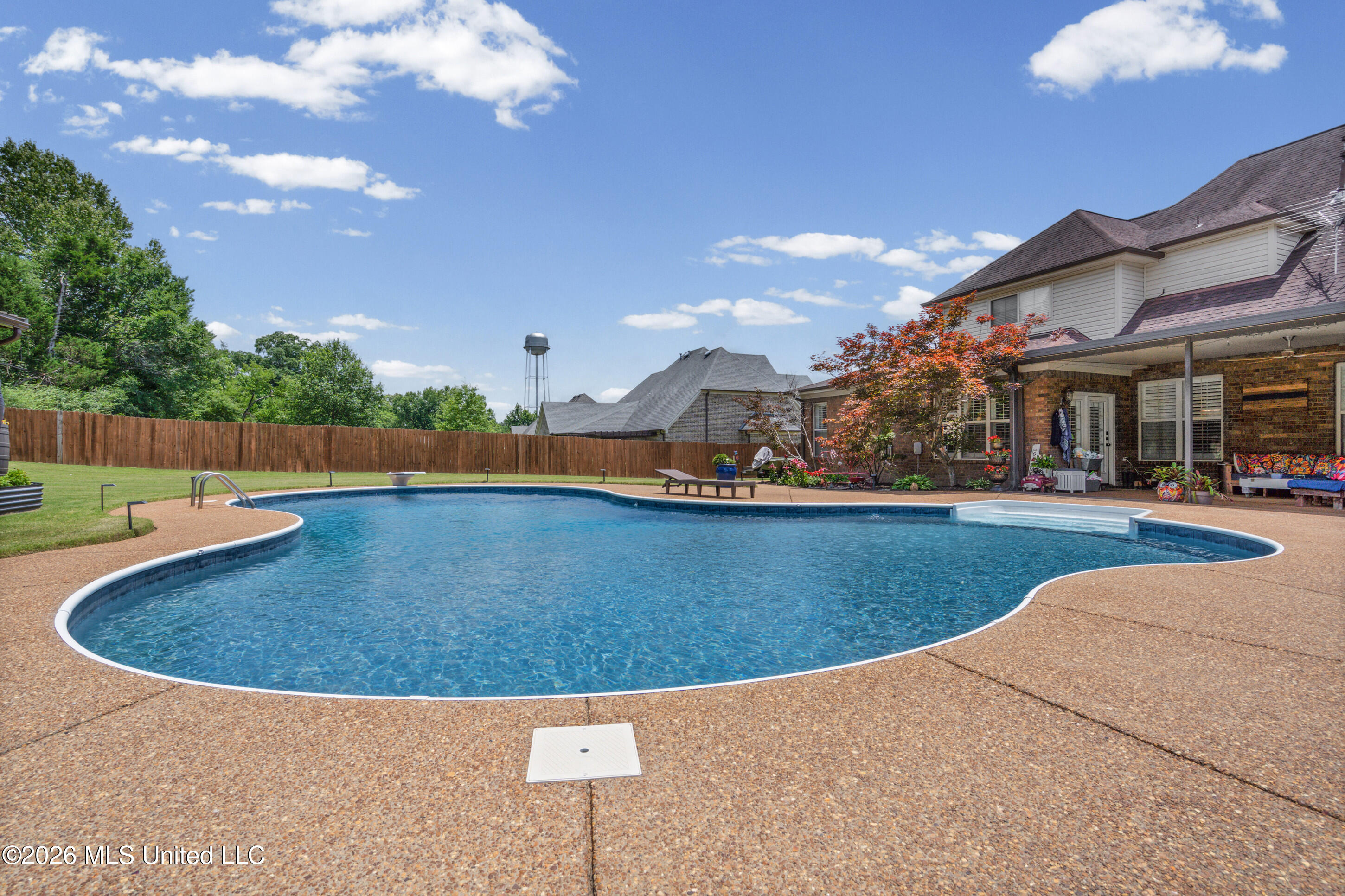 8828 Shallow Creek Drive Property Photo 27