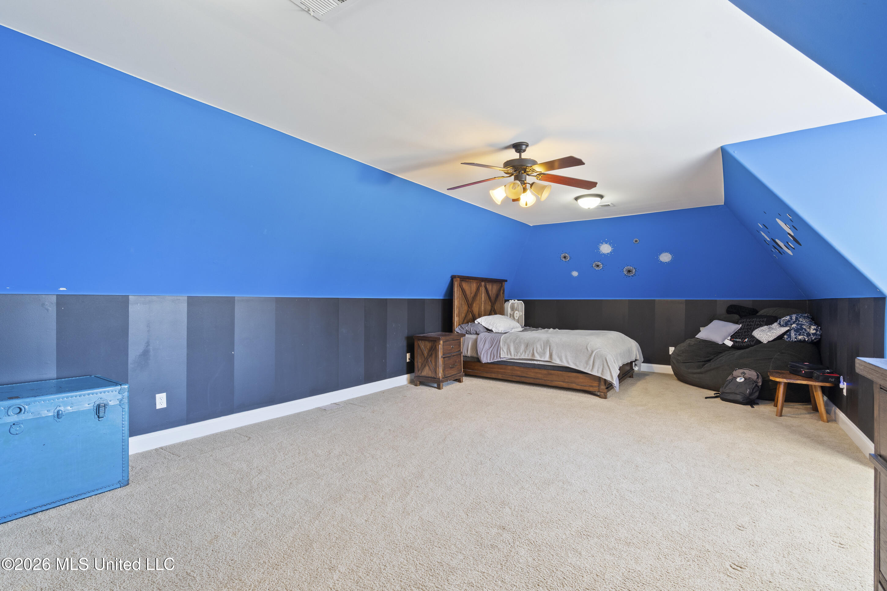 8828 Shallow Creek Drive Property Photo 33