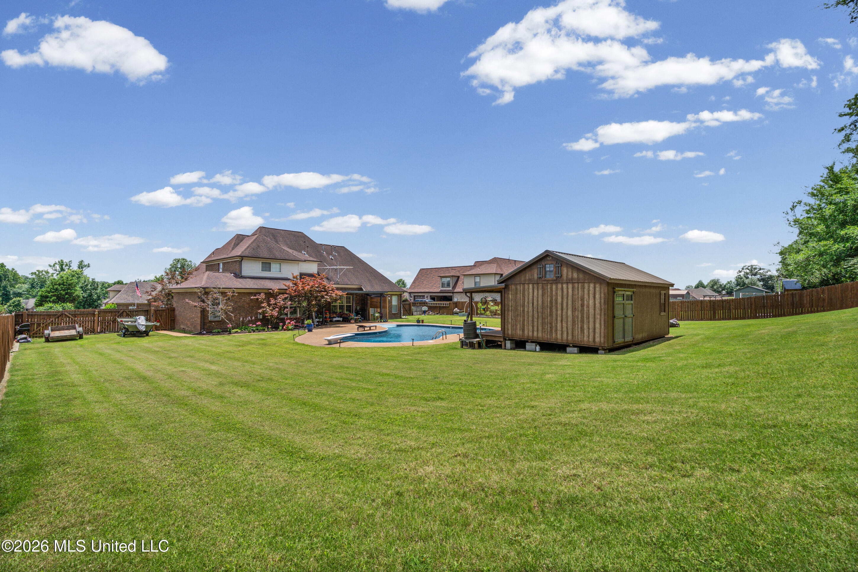 8828 Shallow Creek Drive Property Photo 44