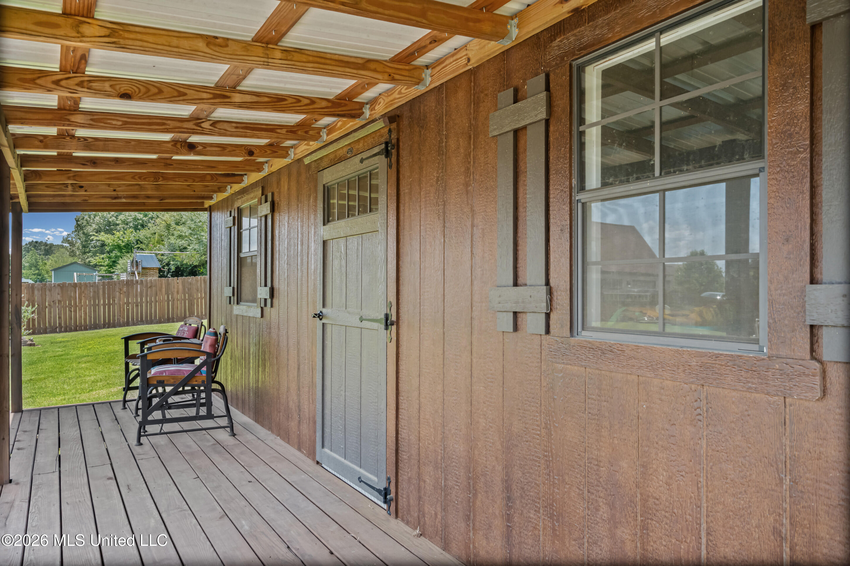 8828 Shallow Creek Drive Property Photo 47