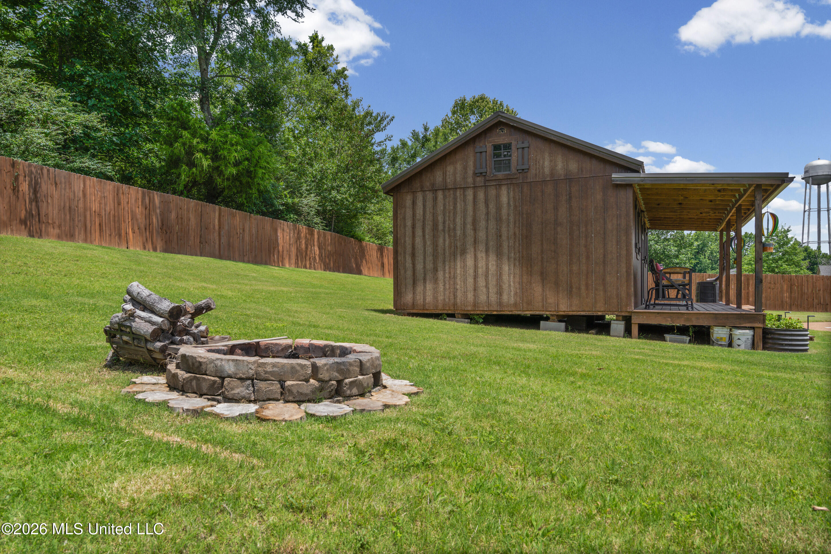 8828 Shallow Creek Drive Property Photo 51