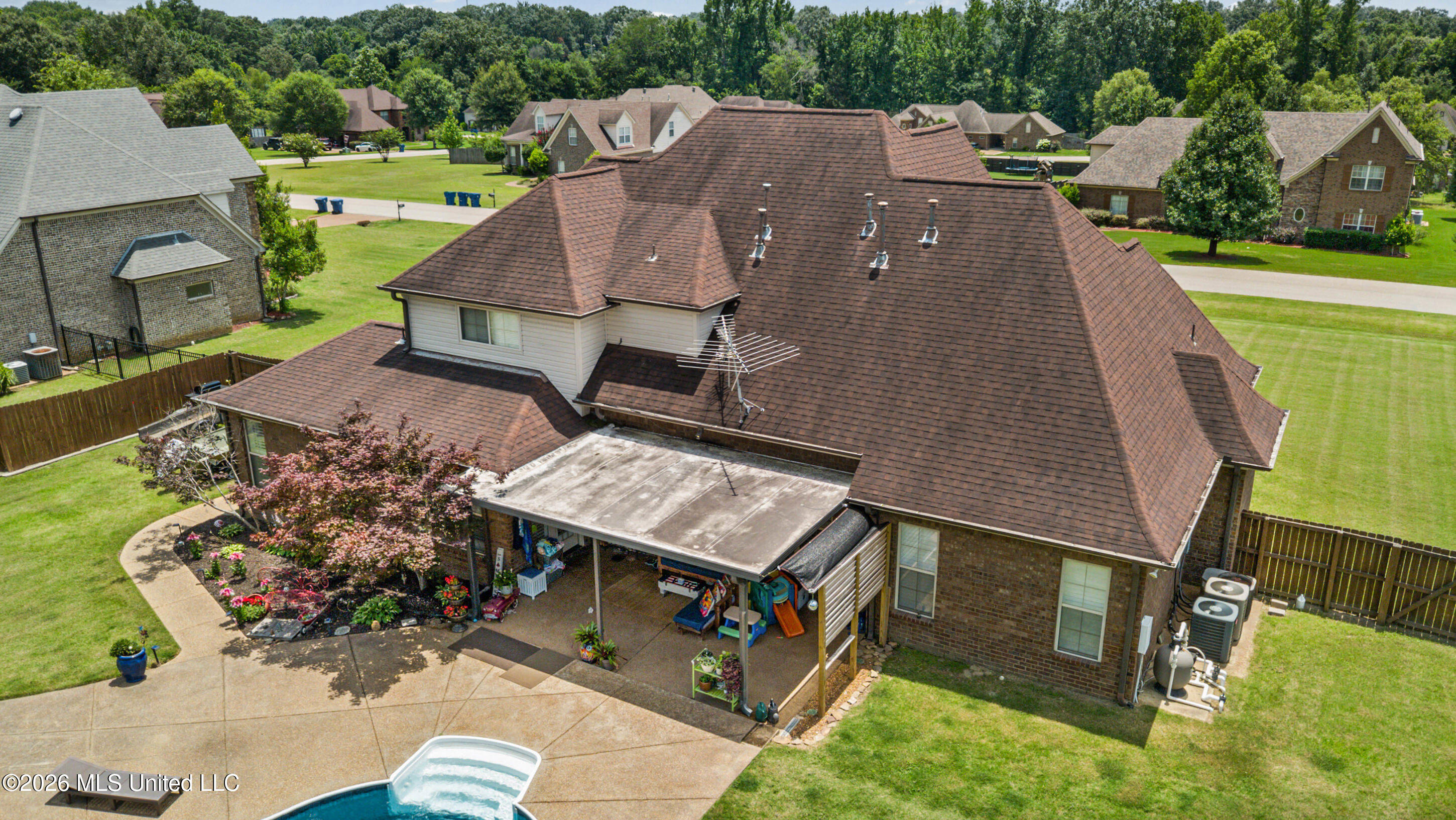 8828 Shallow Creek Drive Property Photo 59
