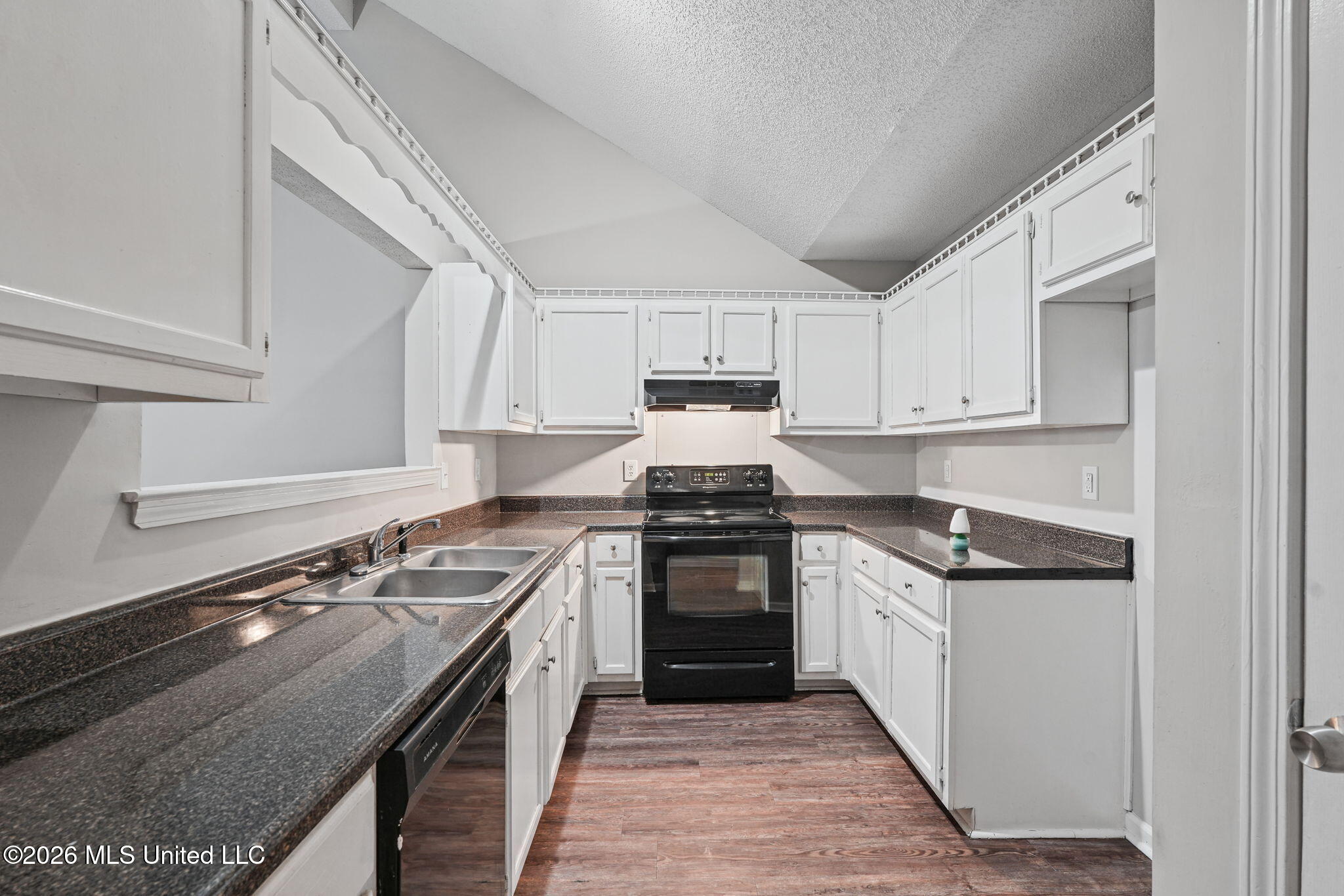 7827 Cayleb Lane Property Photo 15