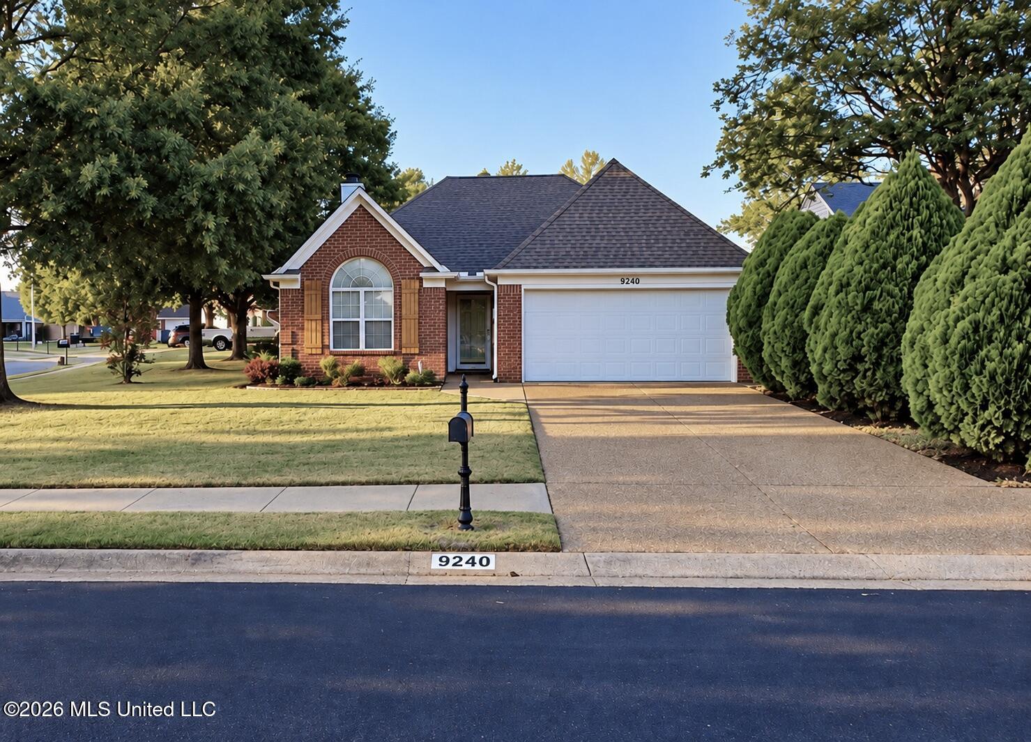 9240 Huron Drive Property Photo 1
