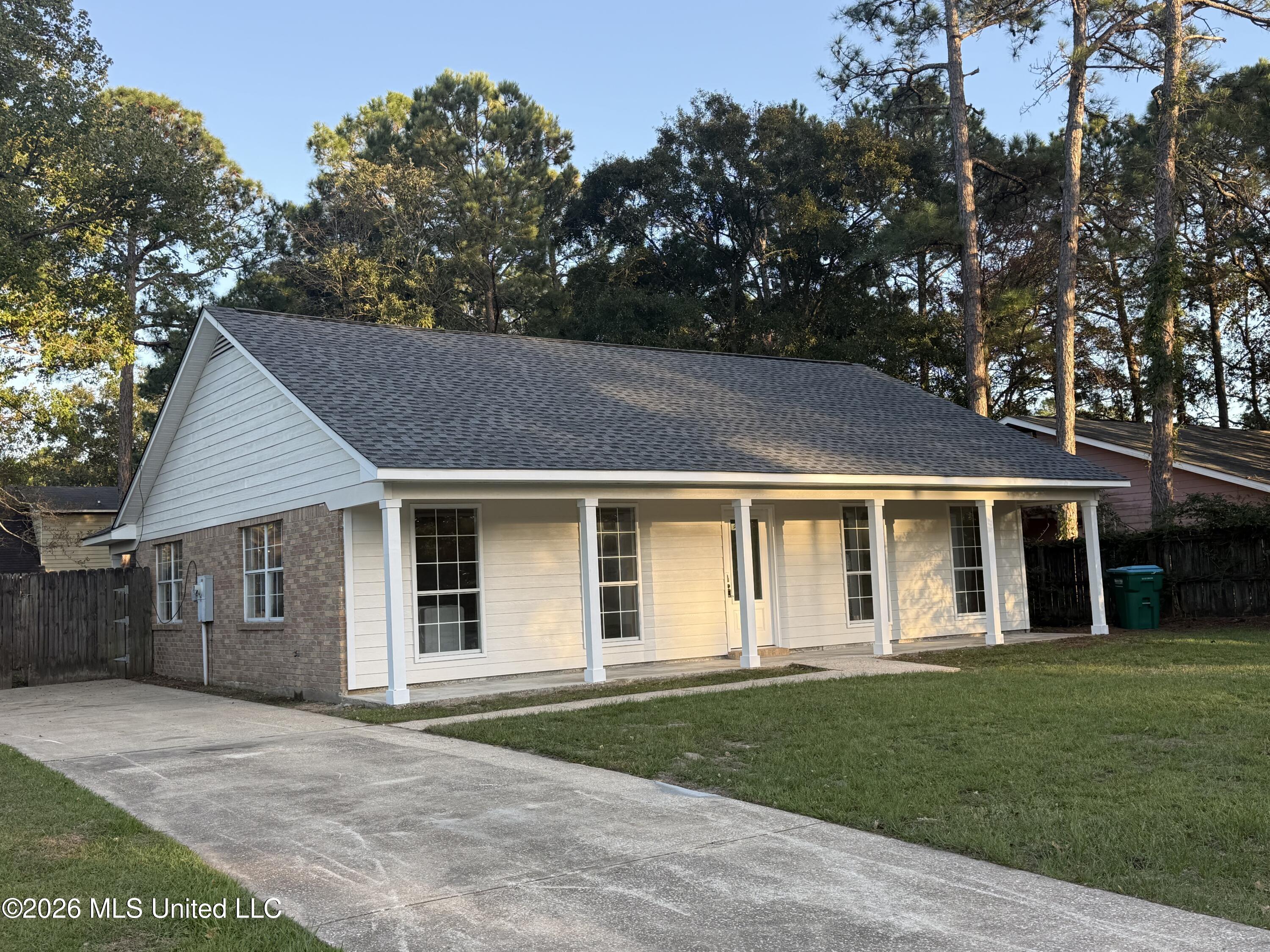 2208 Starfish Road Property Photo 2
