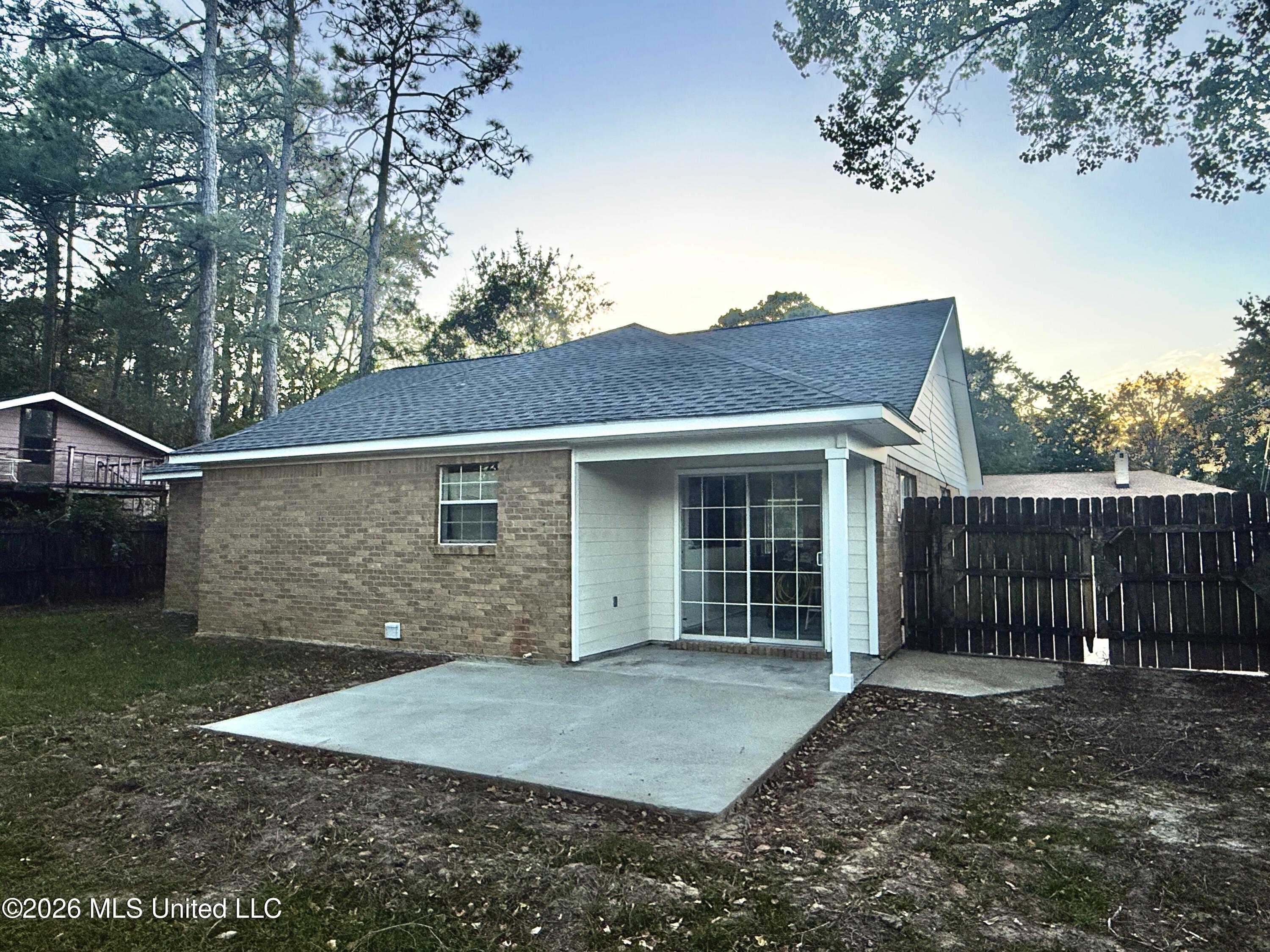2208 Starfish Road Property Photo 3
