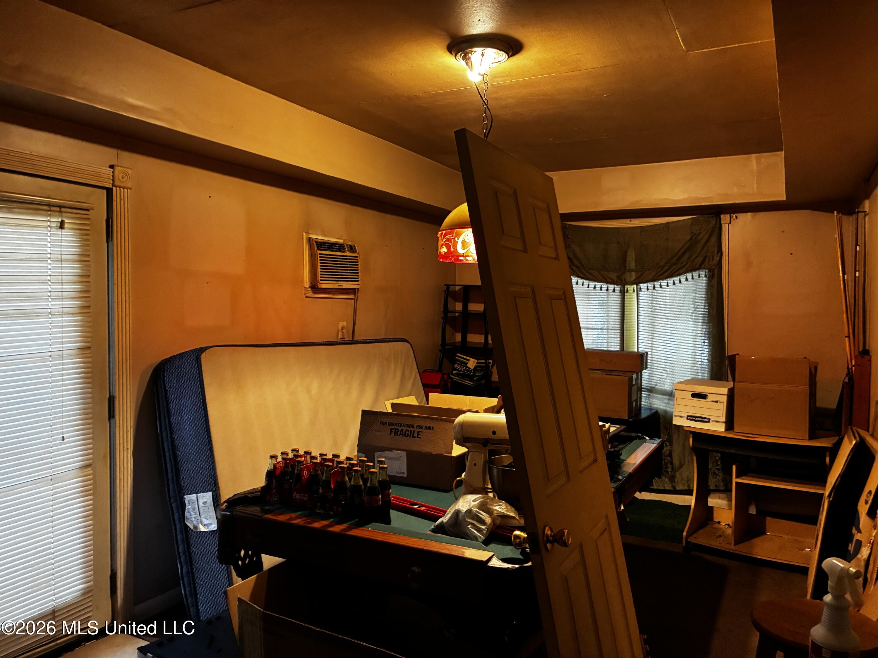 8229 Pinebrook Drive Property Photo 5