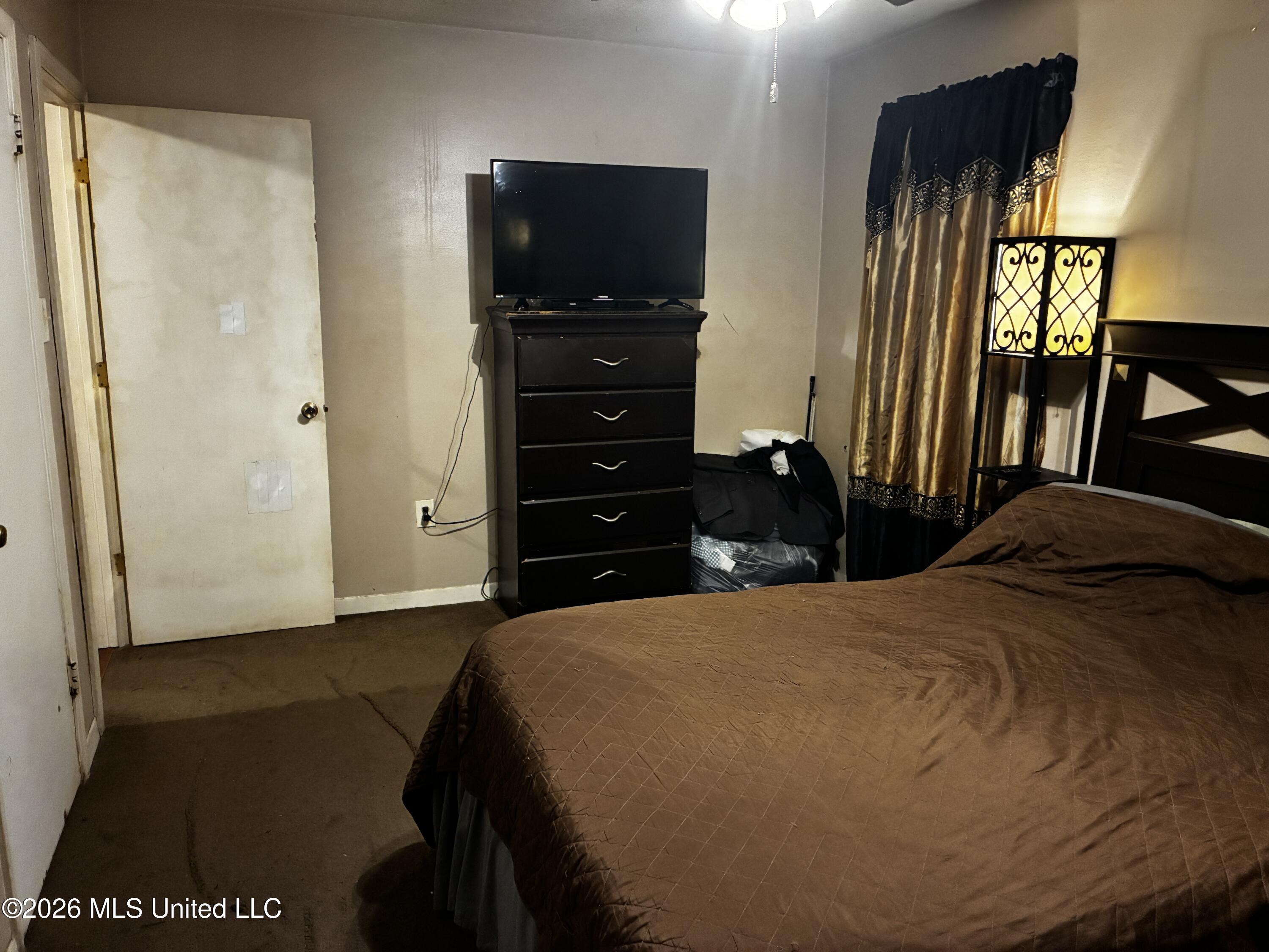 8229 Pinebrook Drive Property Photo 18