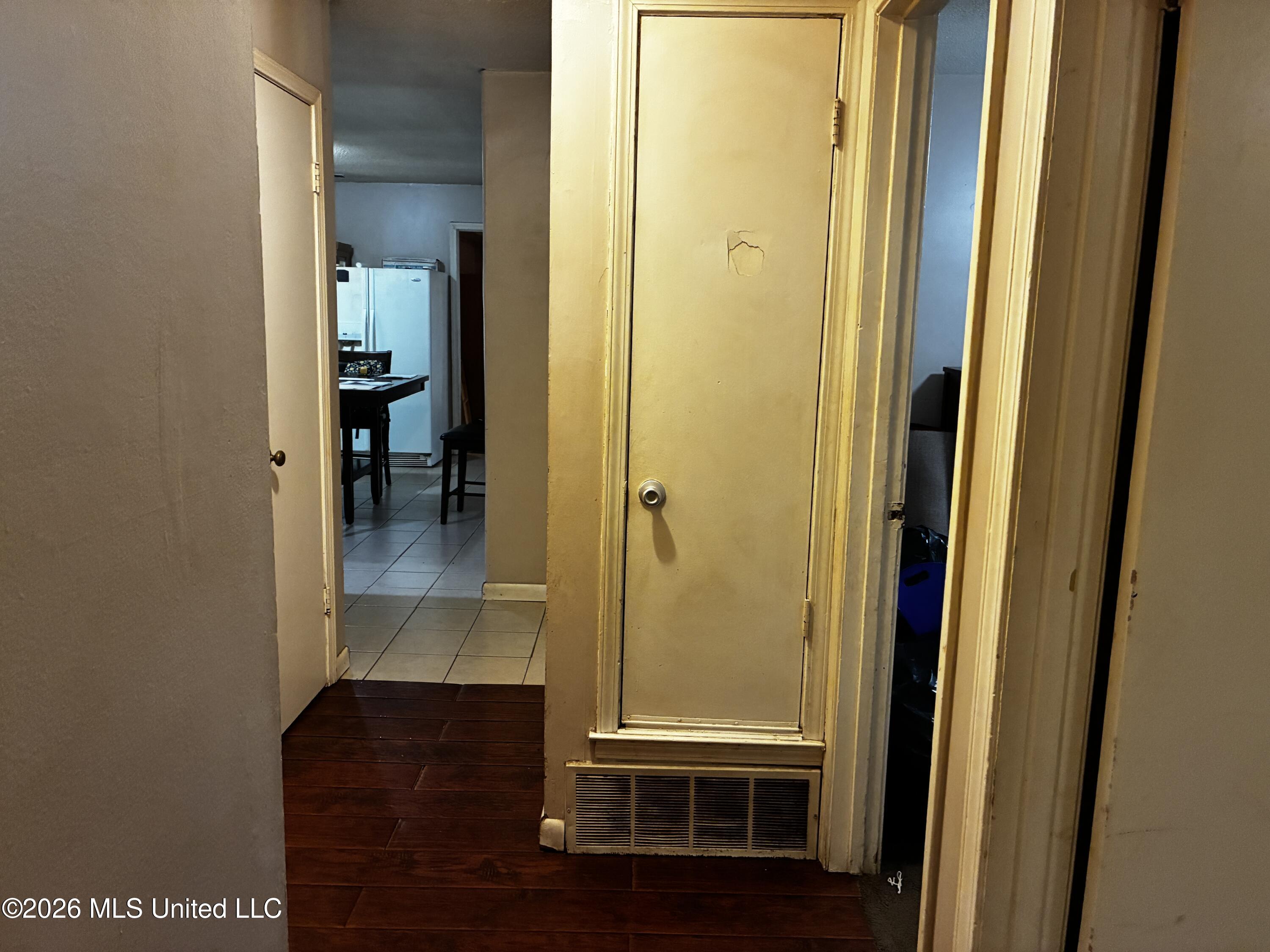 8229 Pinebrook Drive Property Photo 20